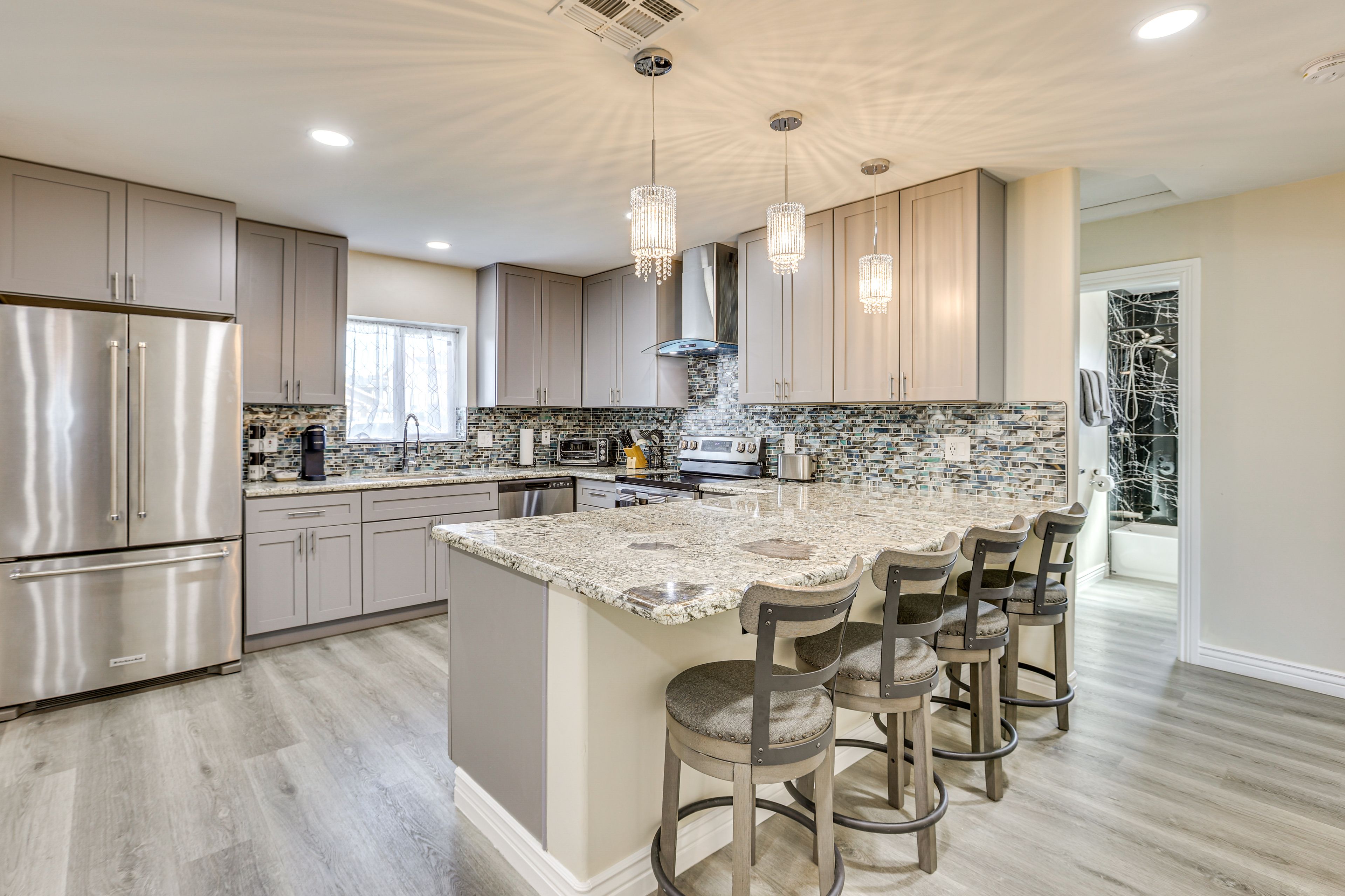 Kitchen | Cooking Basics | Breakfast Bar