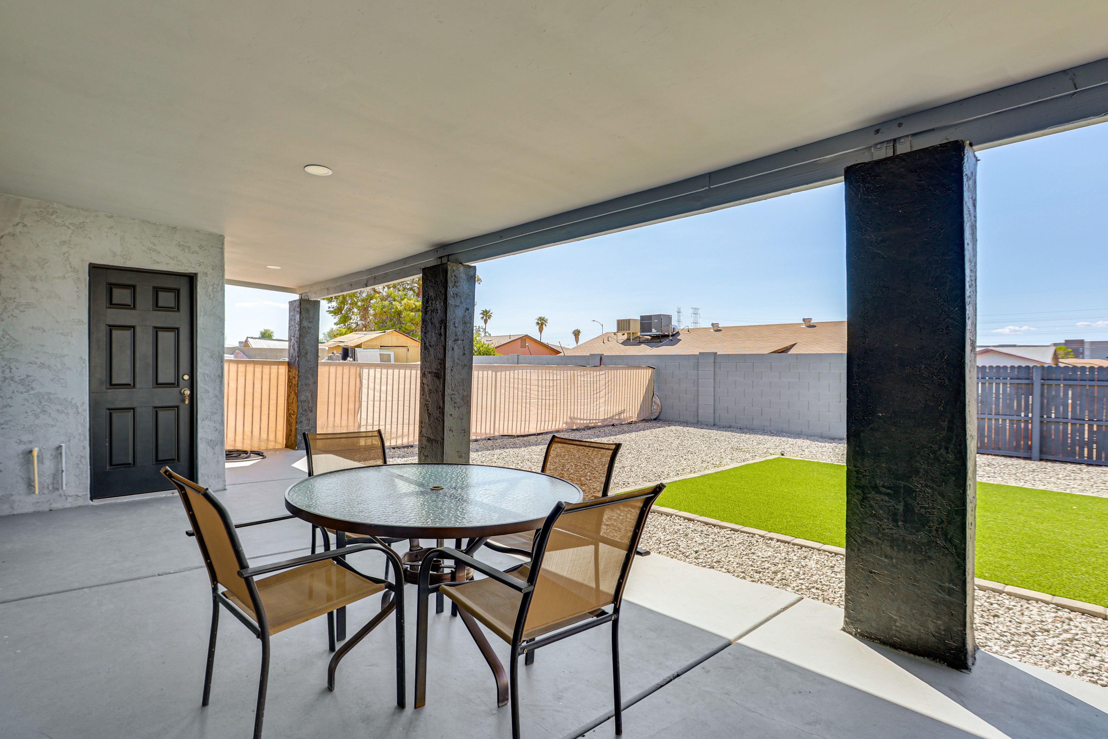 Covered Patio | Outdoor Seating Area