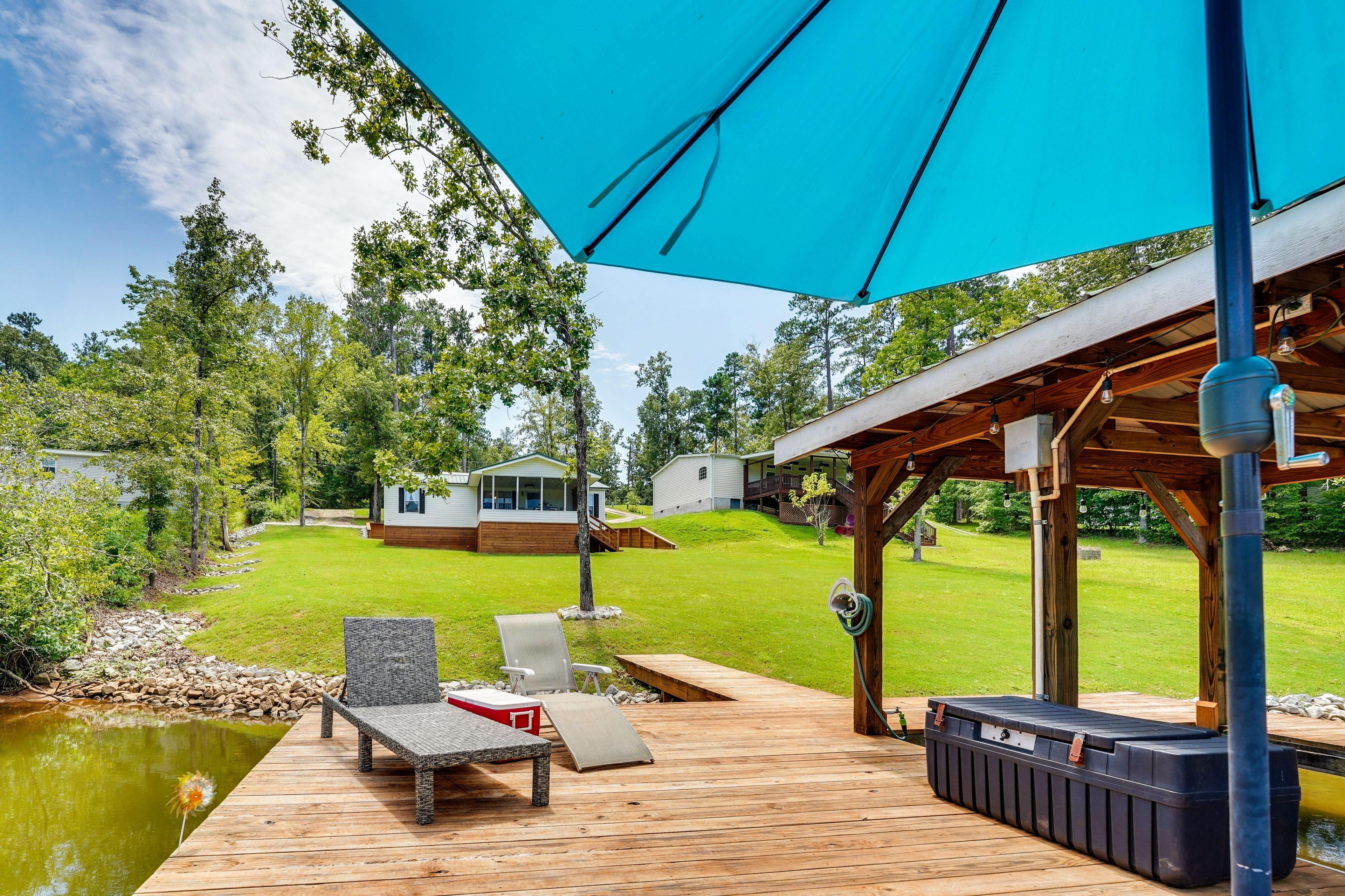 Private Boat Dock | Seating