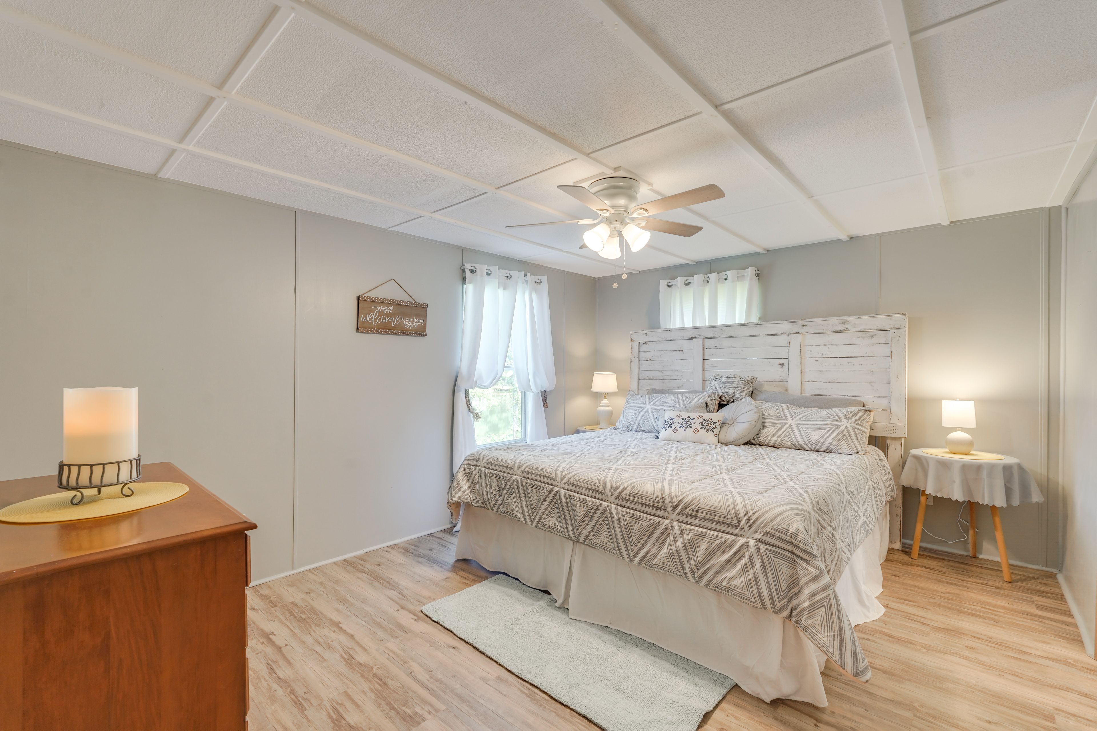 Bedroom 1 | King Bed | Linens Provided | En-Suite Bathroom