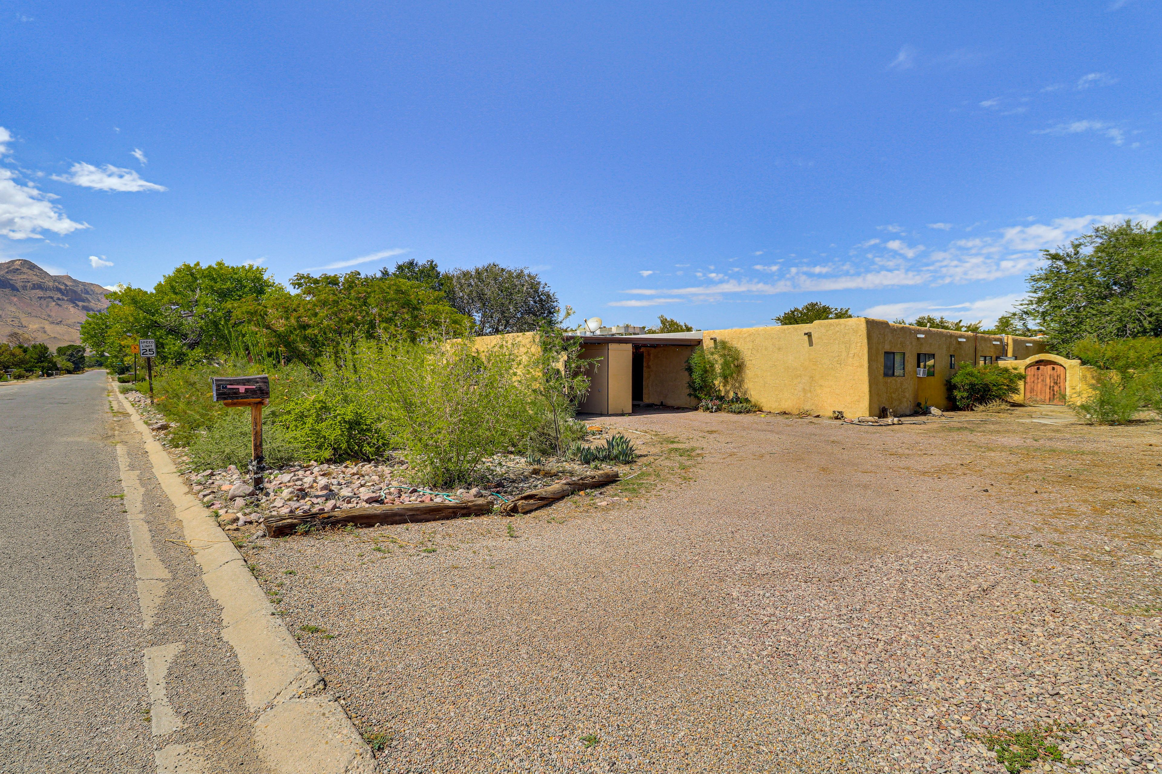 Parking | Carport (1 Vehicle) | Driveway (2 Vehicles) | Gravel Area (4 Vehicles)