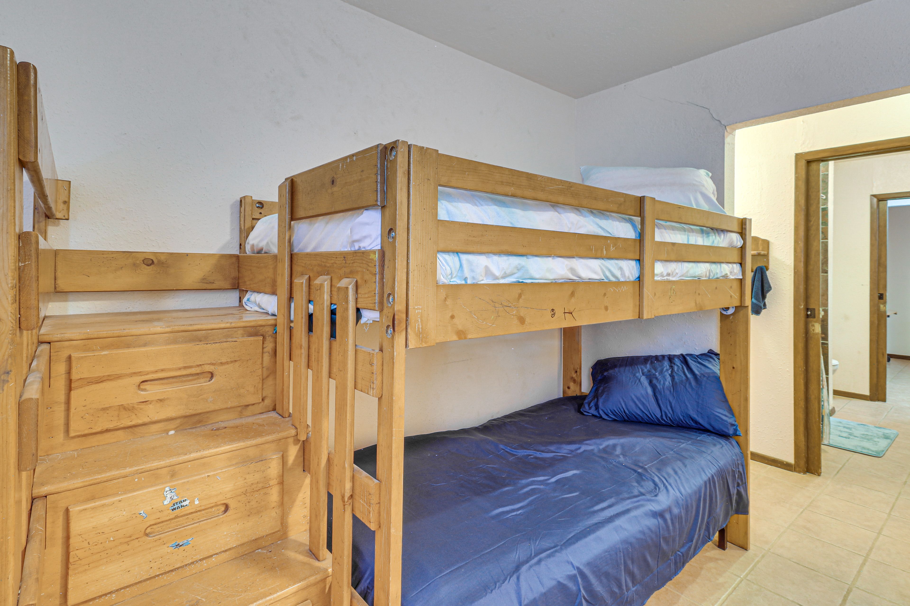 Bedroom 5 | Twin Bunk Bed