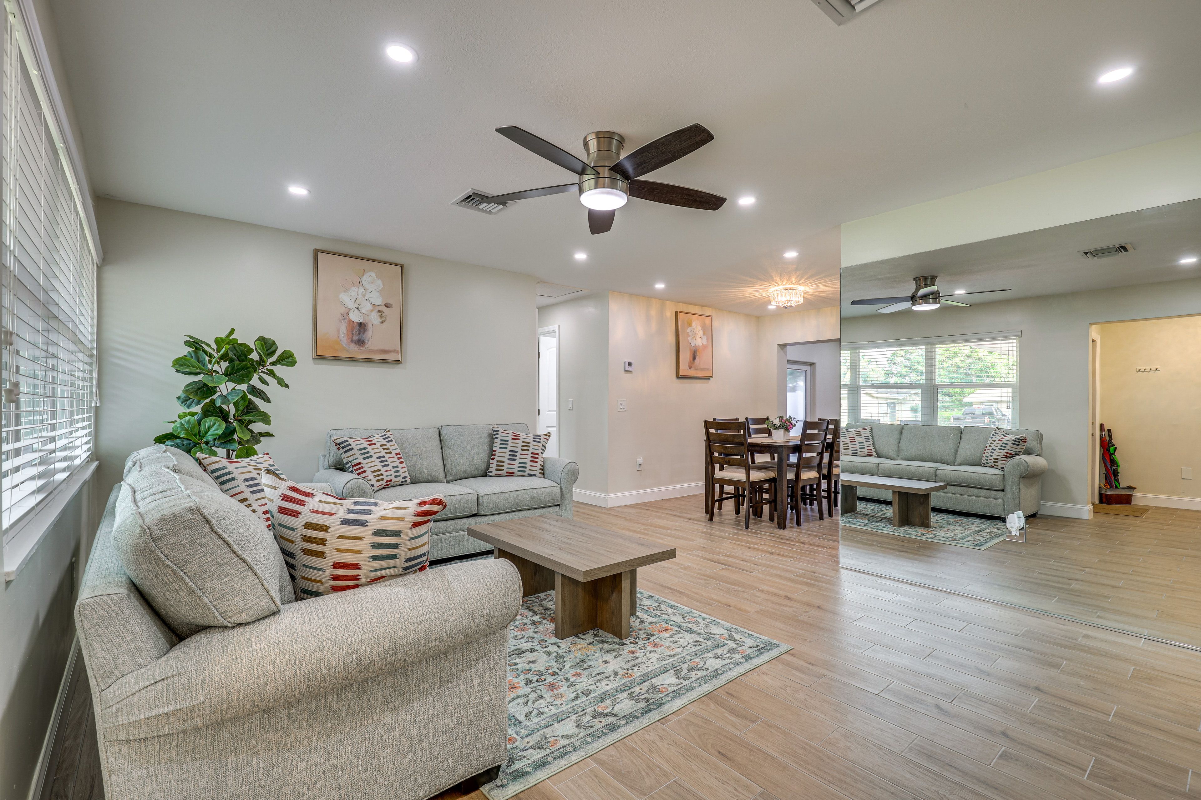 Living Room | Central A/C | Free WiFi