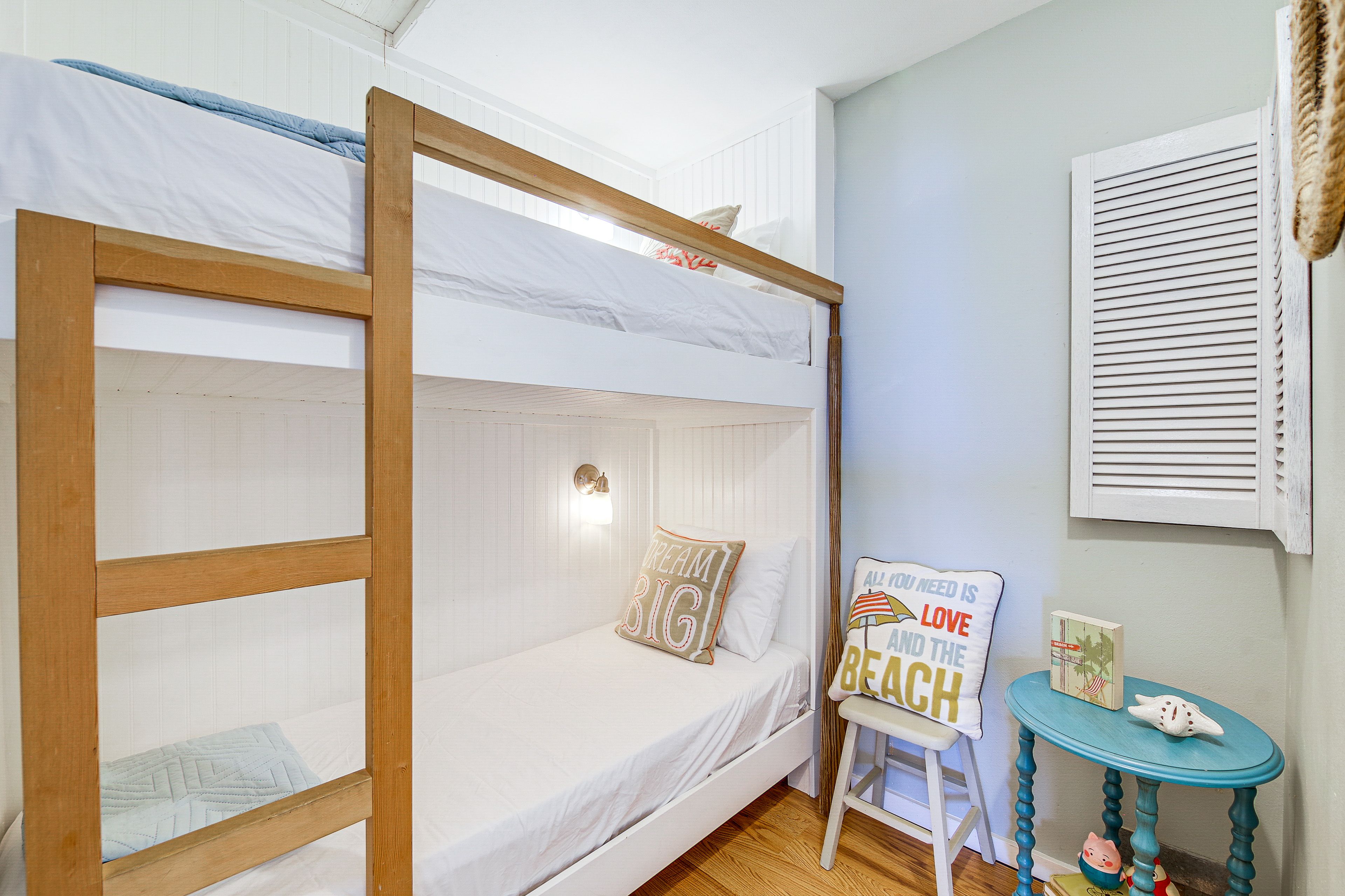 Nook | Twin Bunk Bed