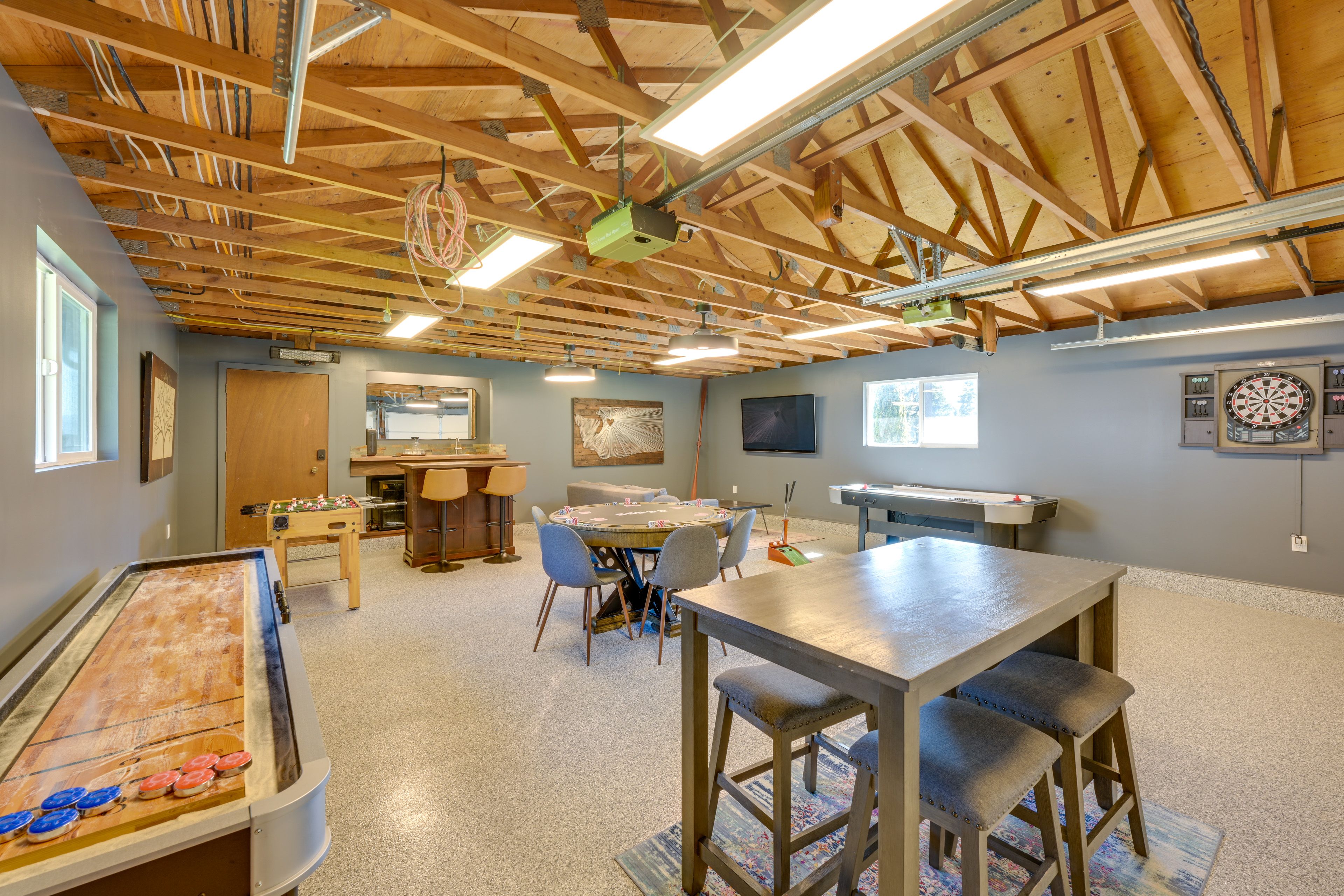 Game Room (Garage) | Foosball Table | Air Hockey Table | Poker Table | Bar