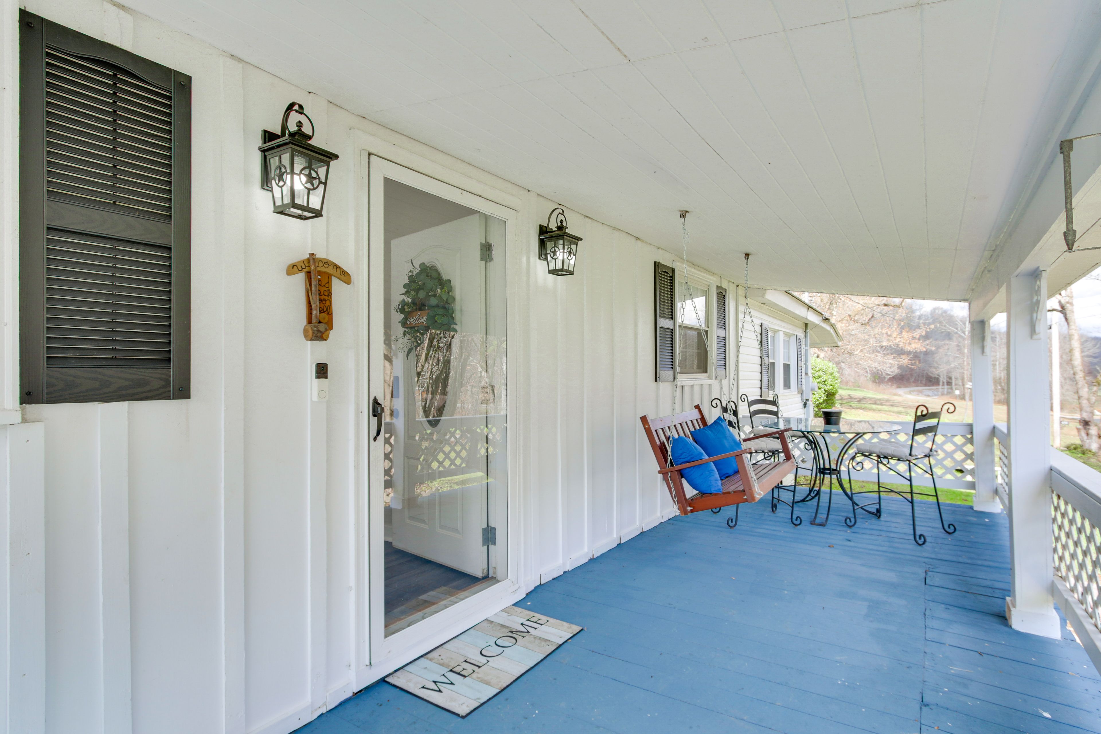 House Exterior | Covered Porch | Dining Area