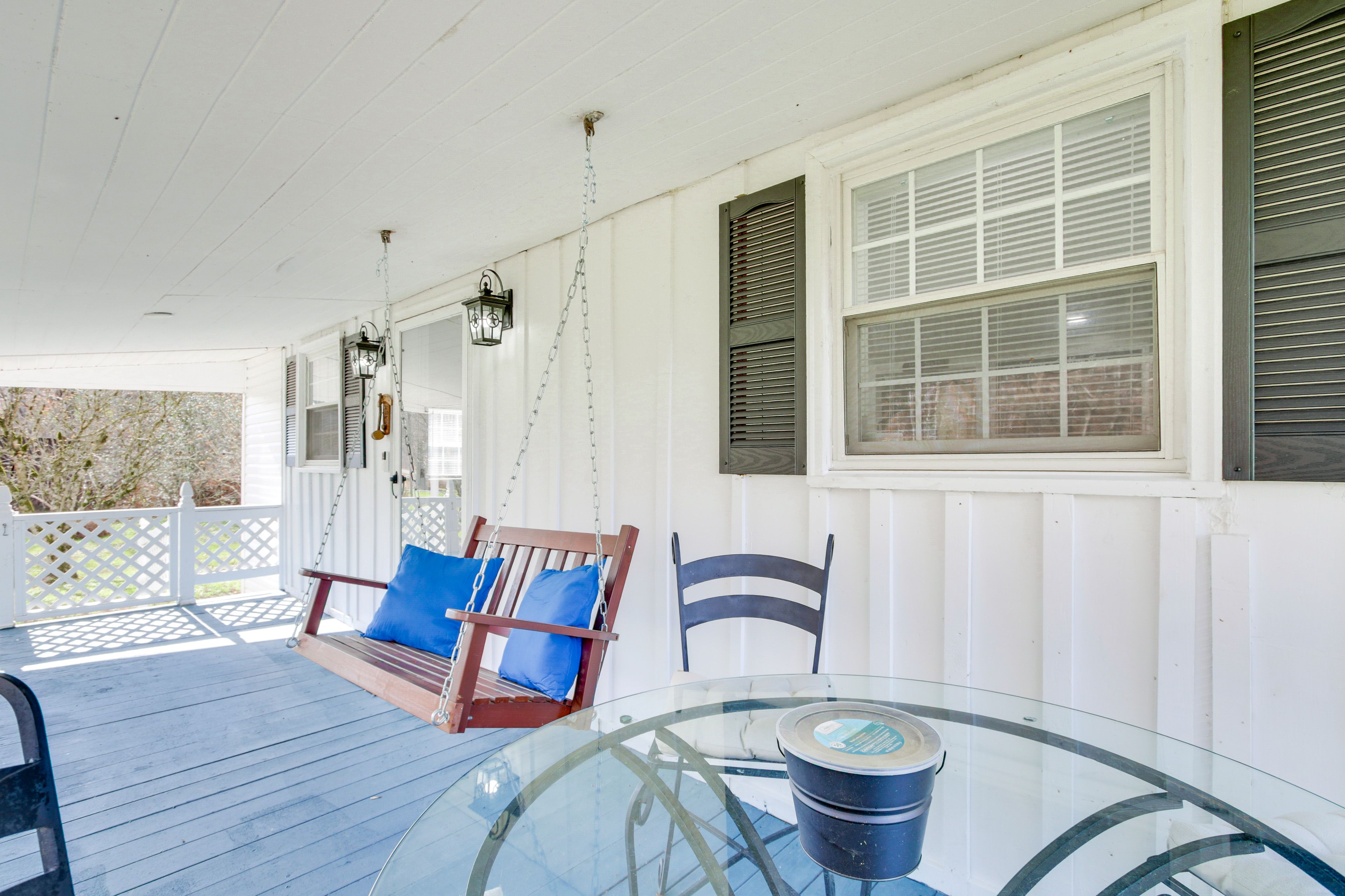 House Exterior | Covered Porch | Dining Area