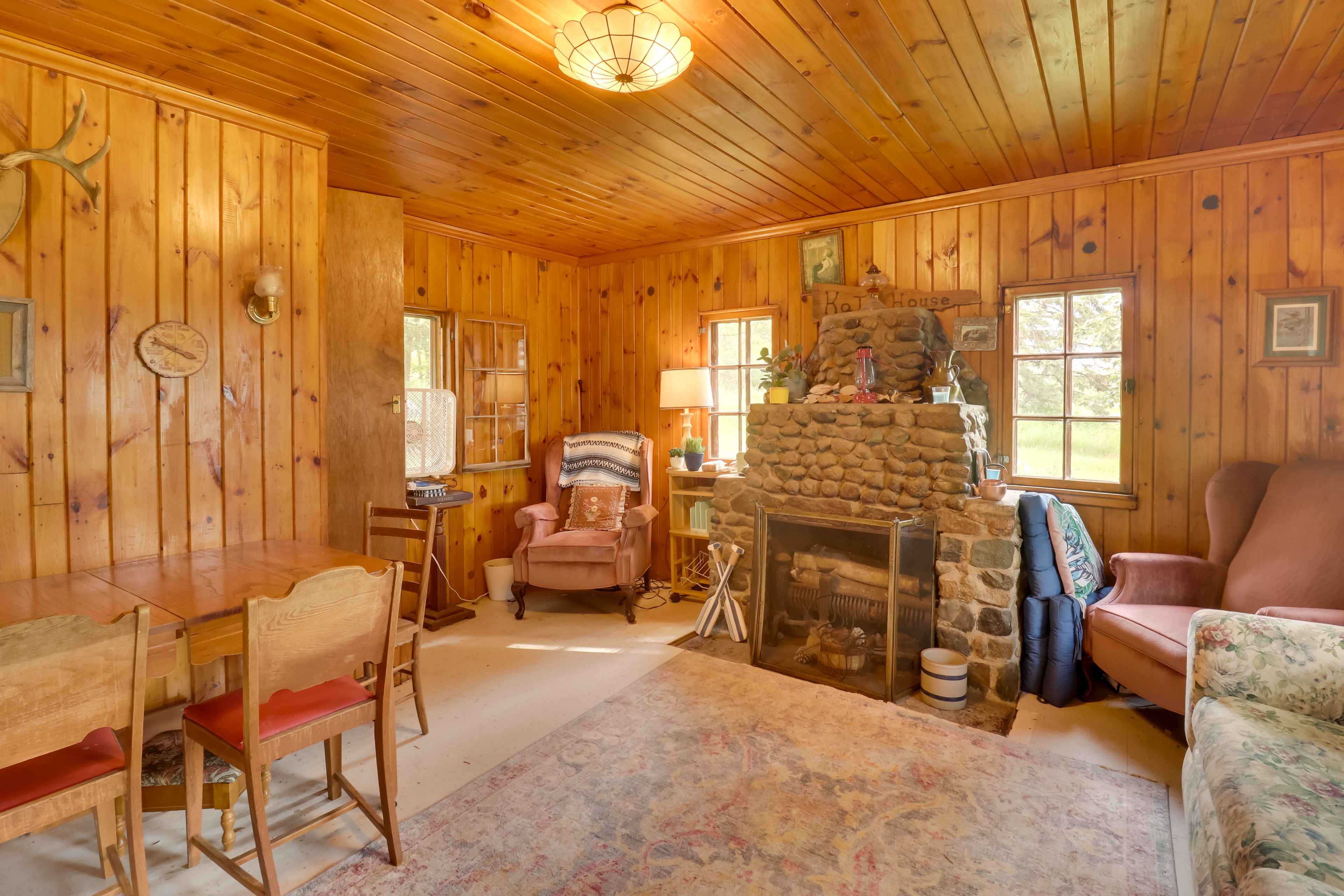 Interior | Dining Table | Board Games