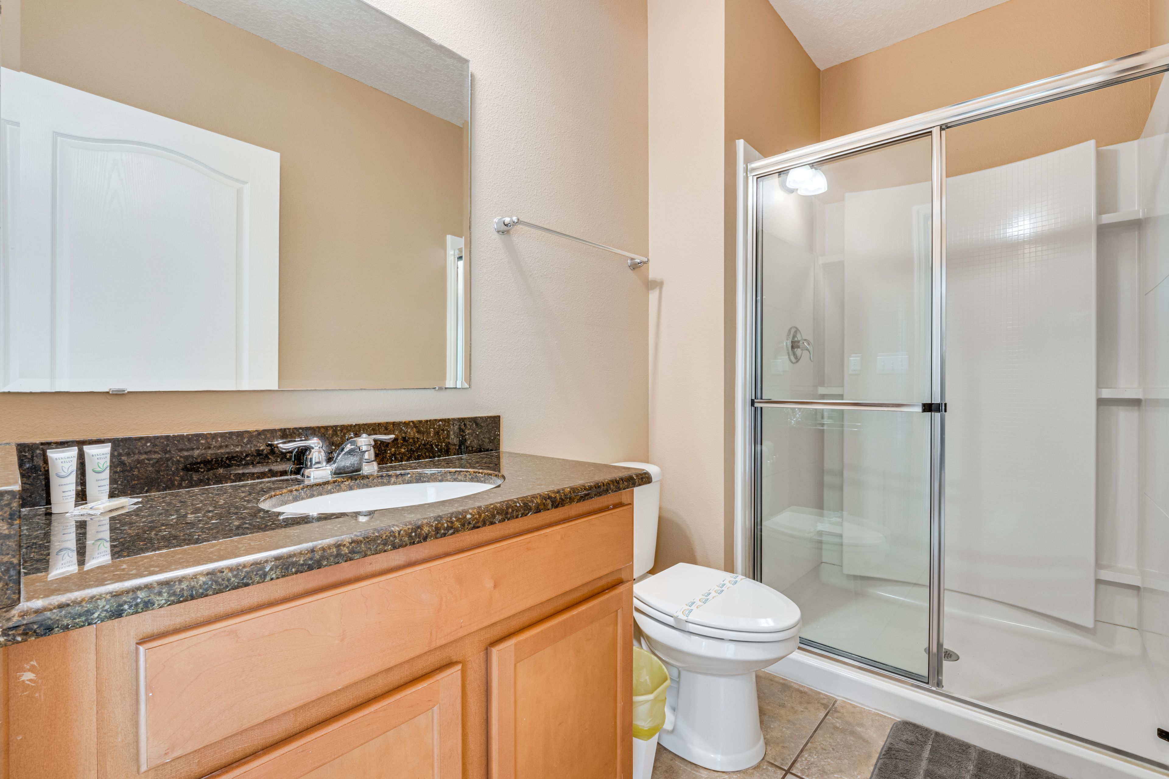 Full Bathroom | 2nd Floor