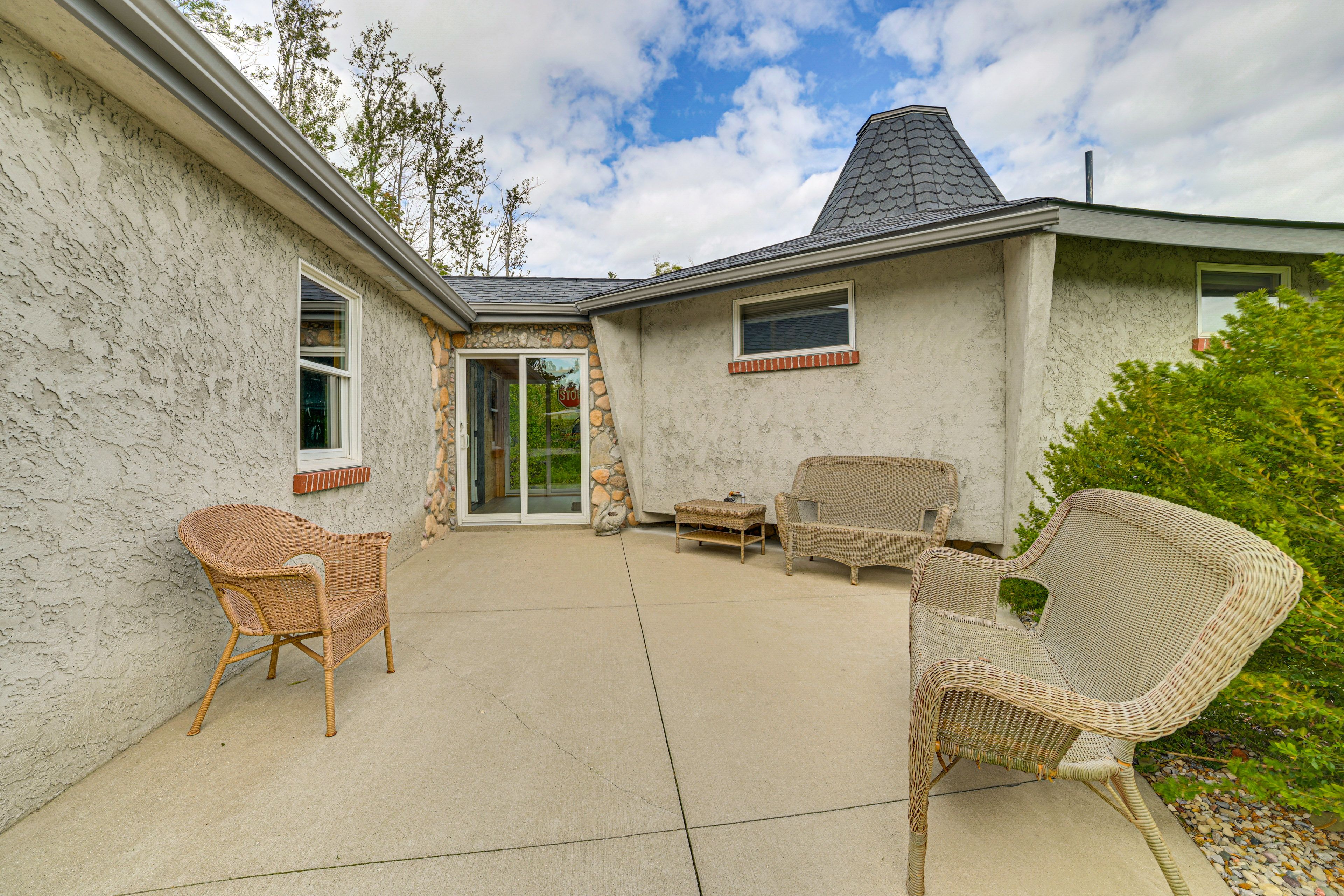Property Exterior | Furnished Patio | Spacious Yard | Fire Pit | Lake Access