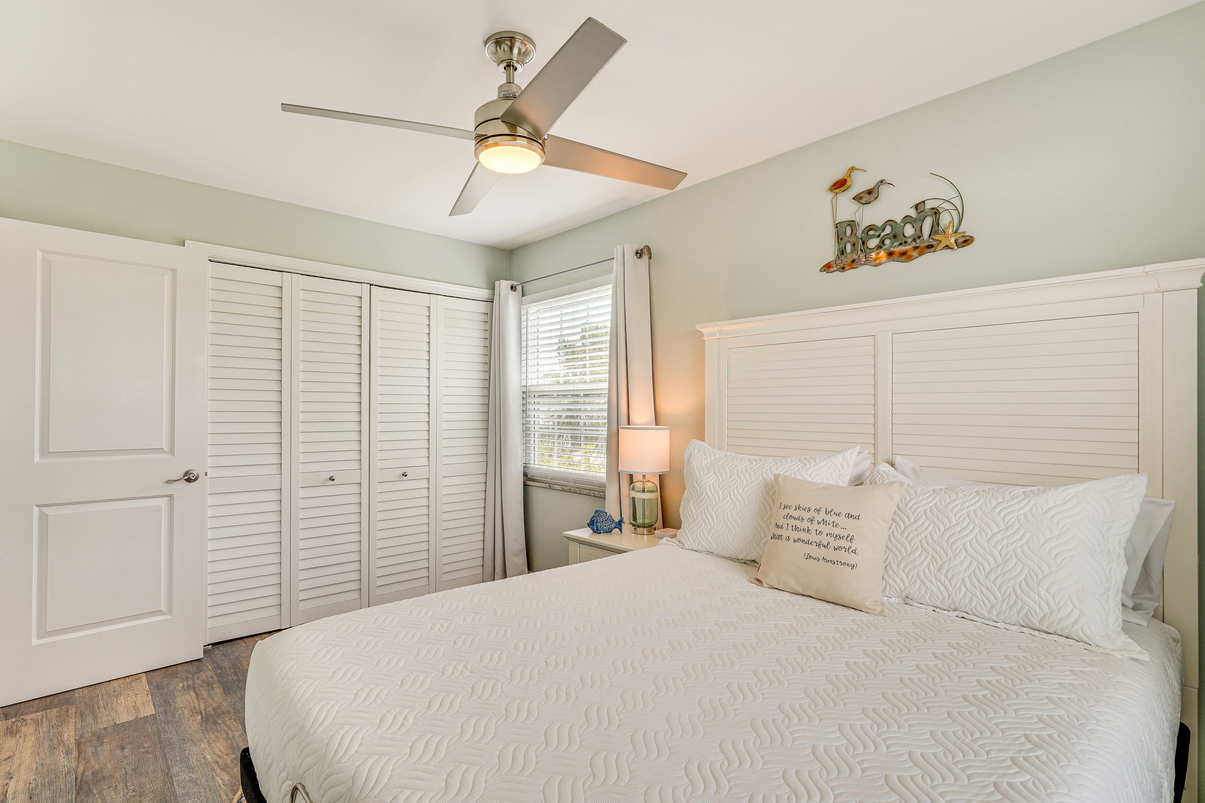 Bedroom 2 | Queen Bed