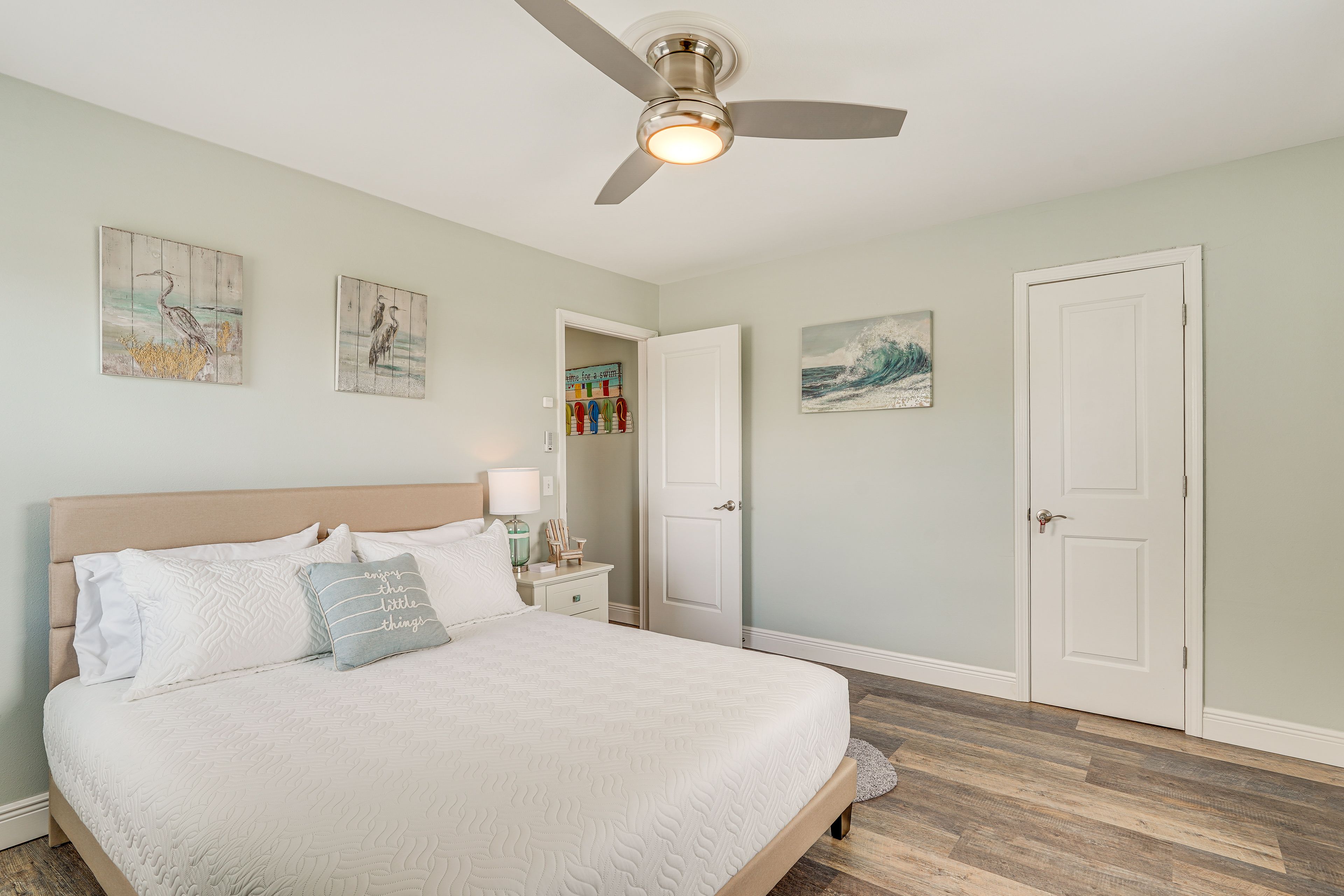 Bedroom 1 | Queen Bed | Linens Provided