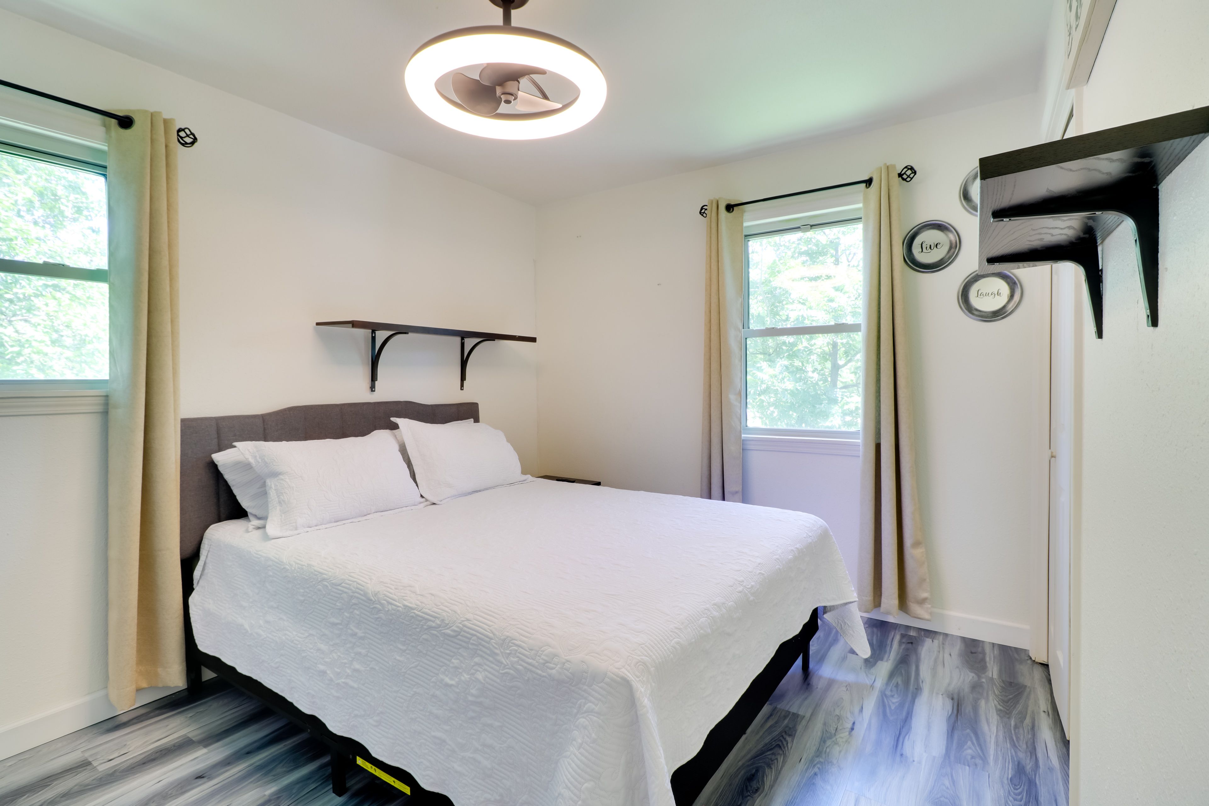 Bedroom 1 | Queen Bed | Linens Provided