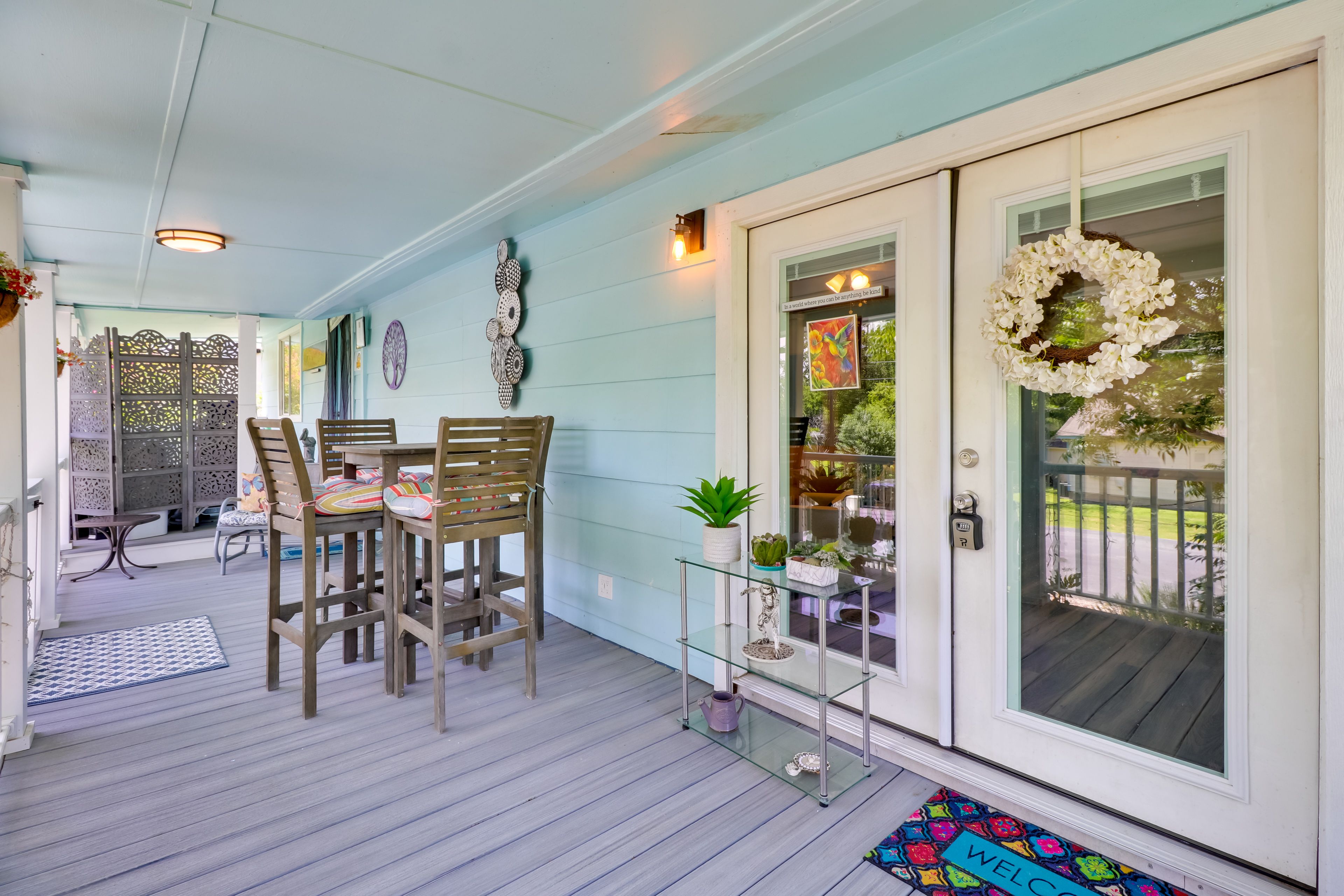 Private Deck | Single-Story Apartment