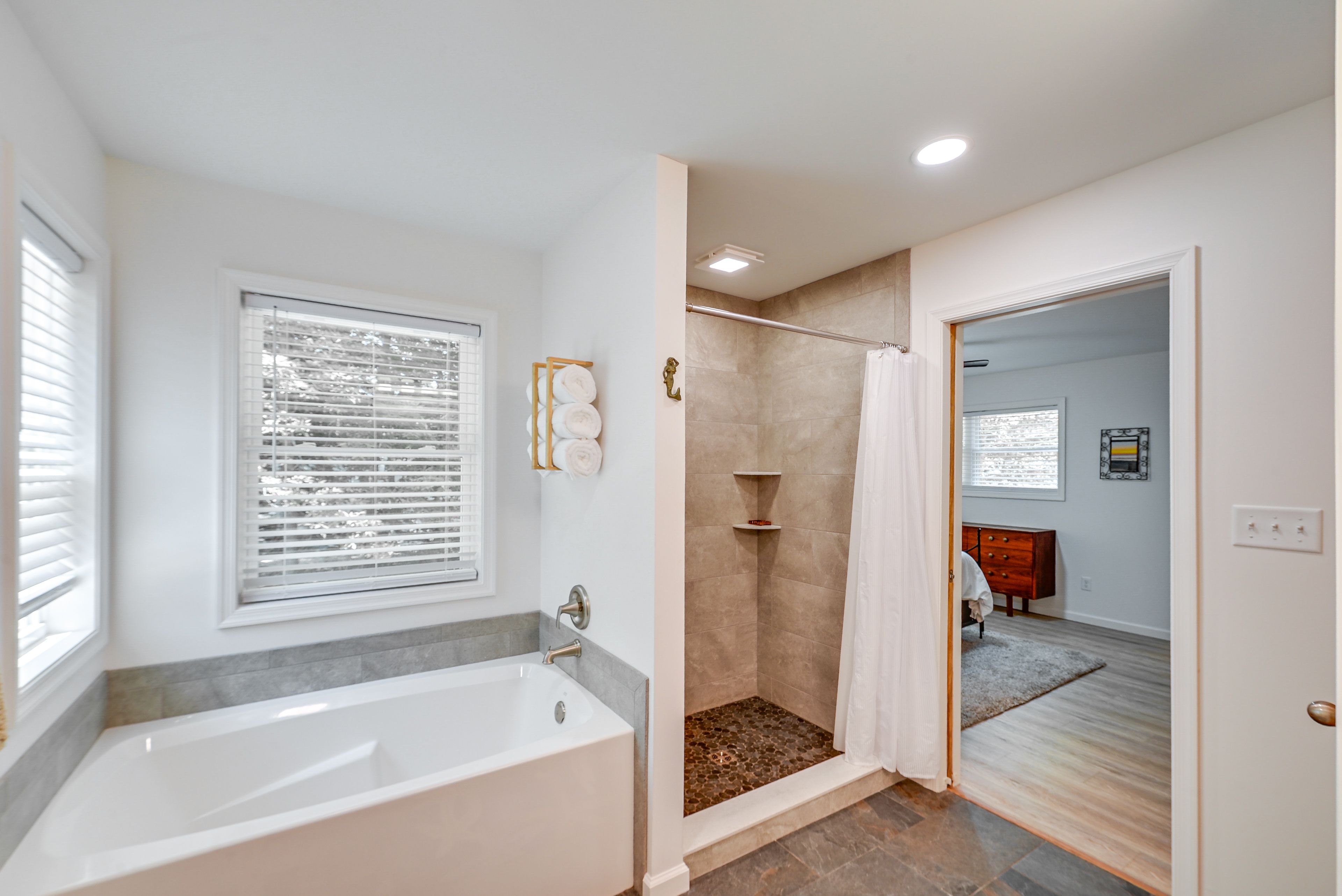 Bathroom | Towels Provided