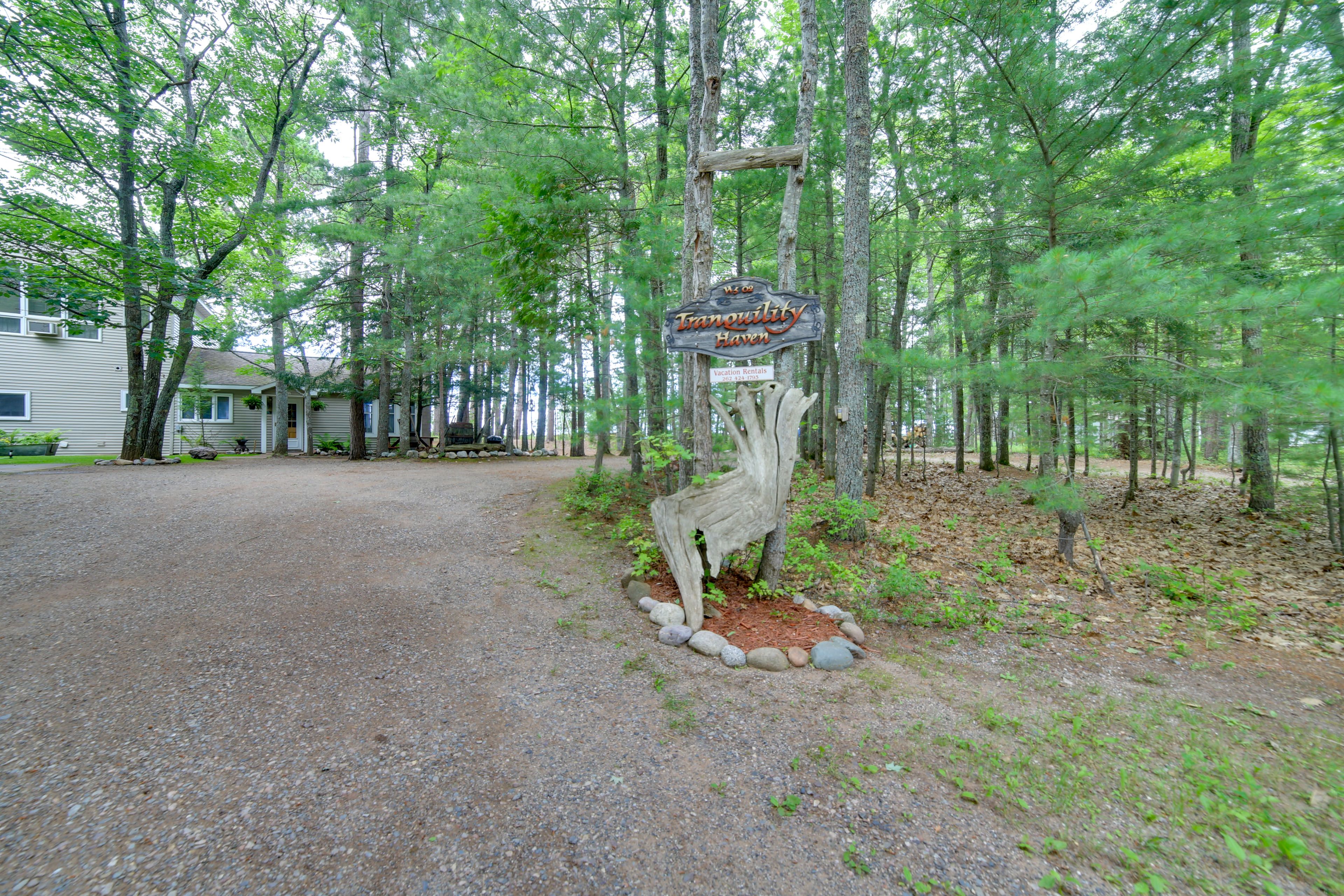 Parking | Shared Driveway (7 Vehicles)
