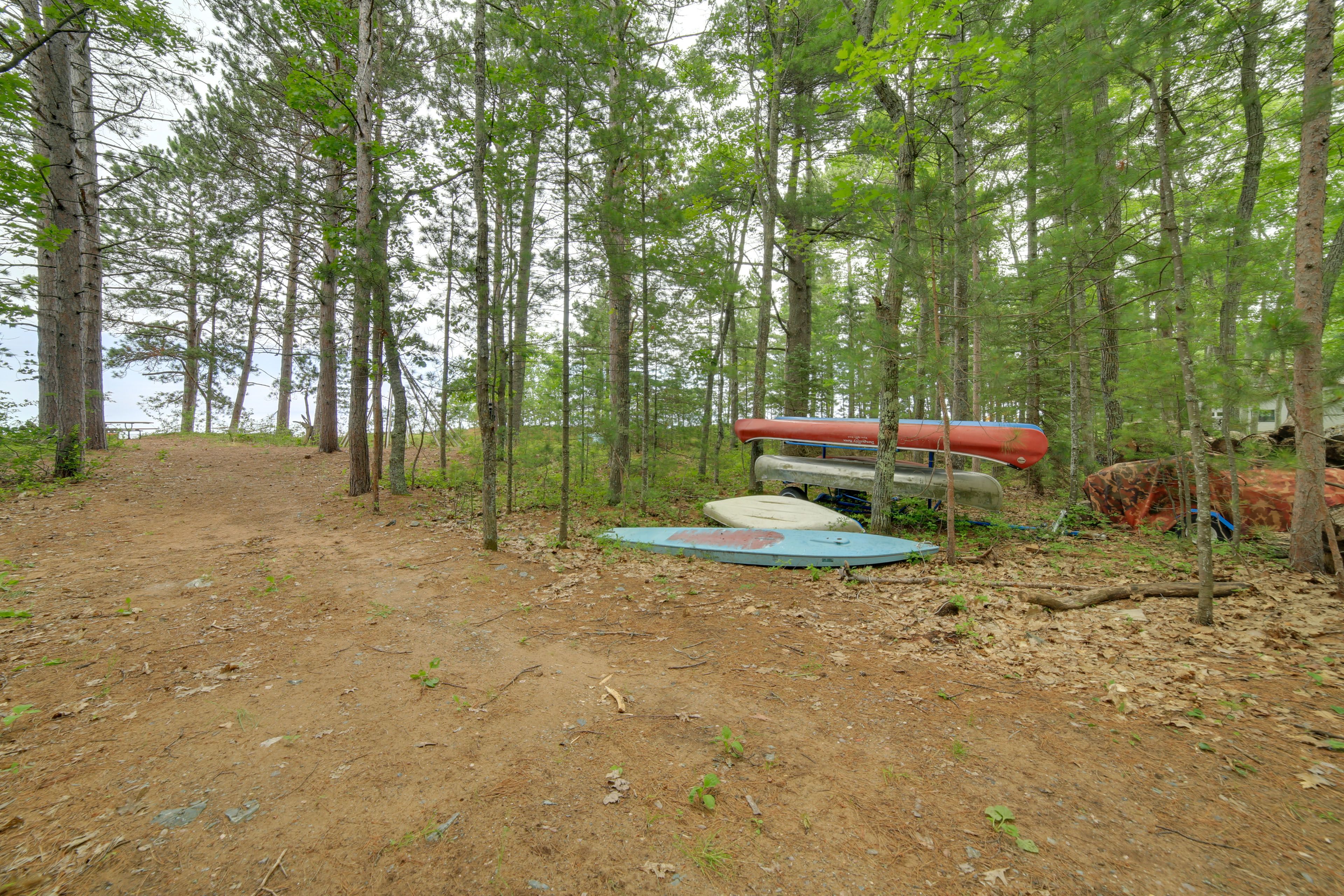 Shared Amenities | Kayaks