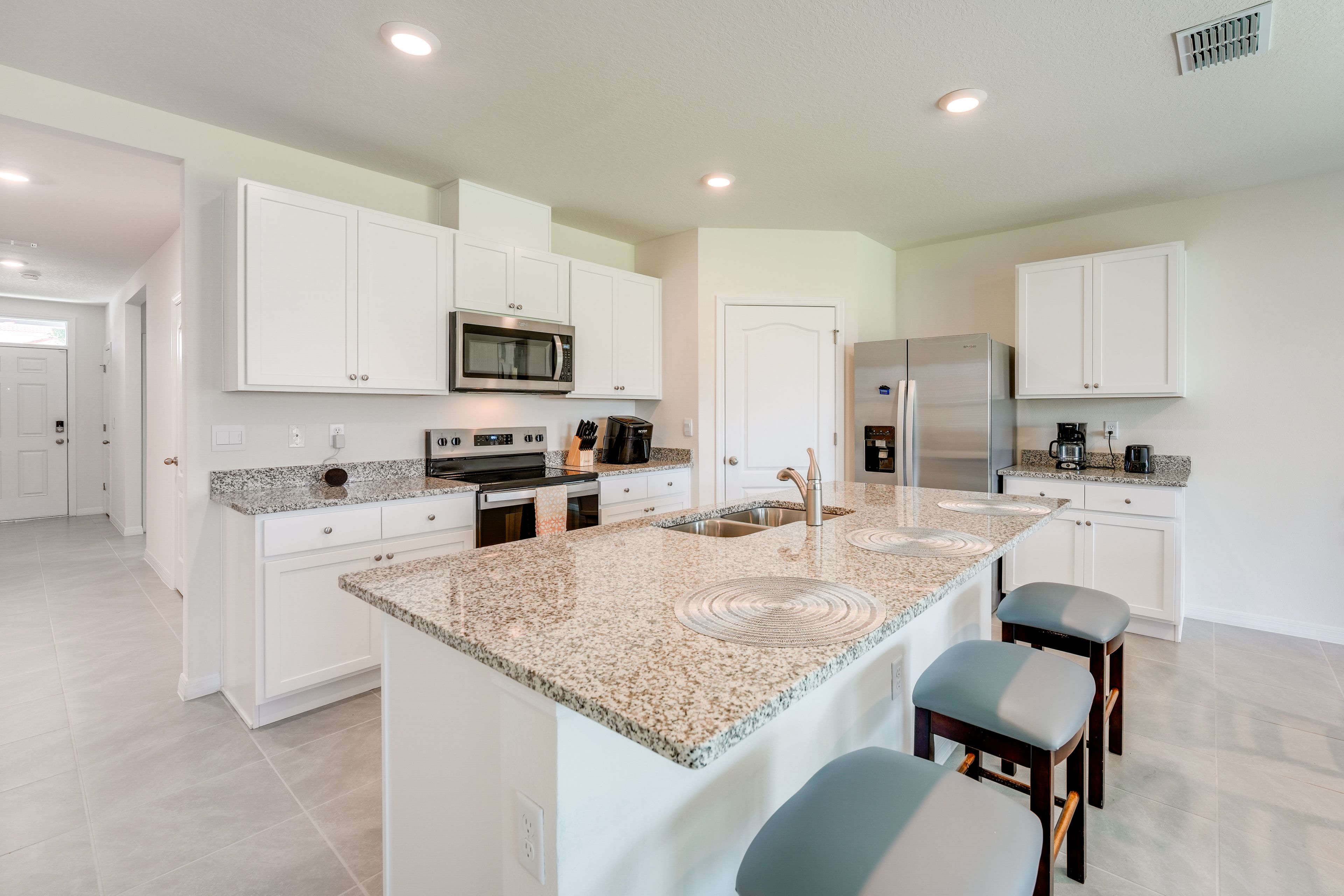 Kitchen | Air Fryer | Toaster | Trash Bags & Paper Towels