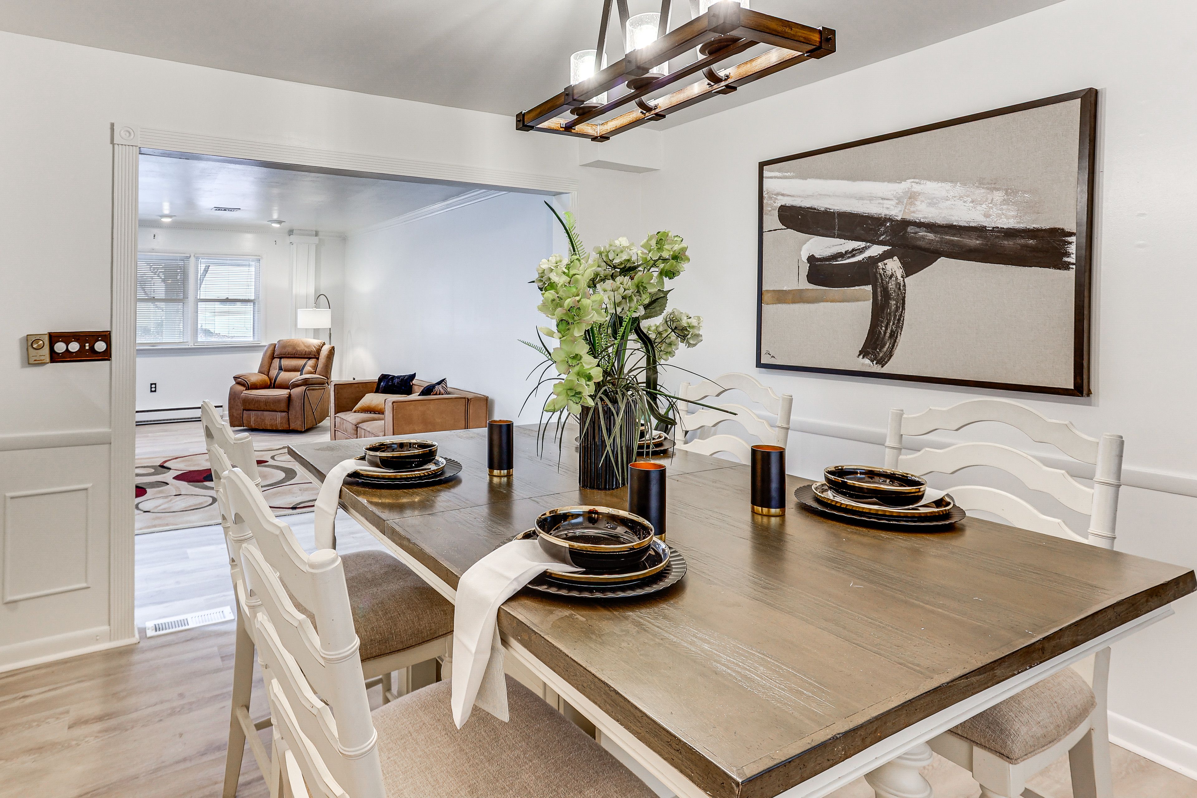 Dining Area | Main Level