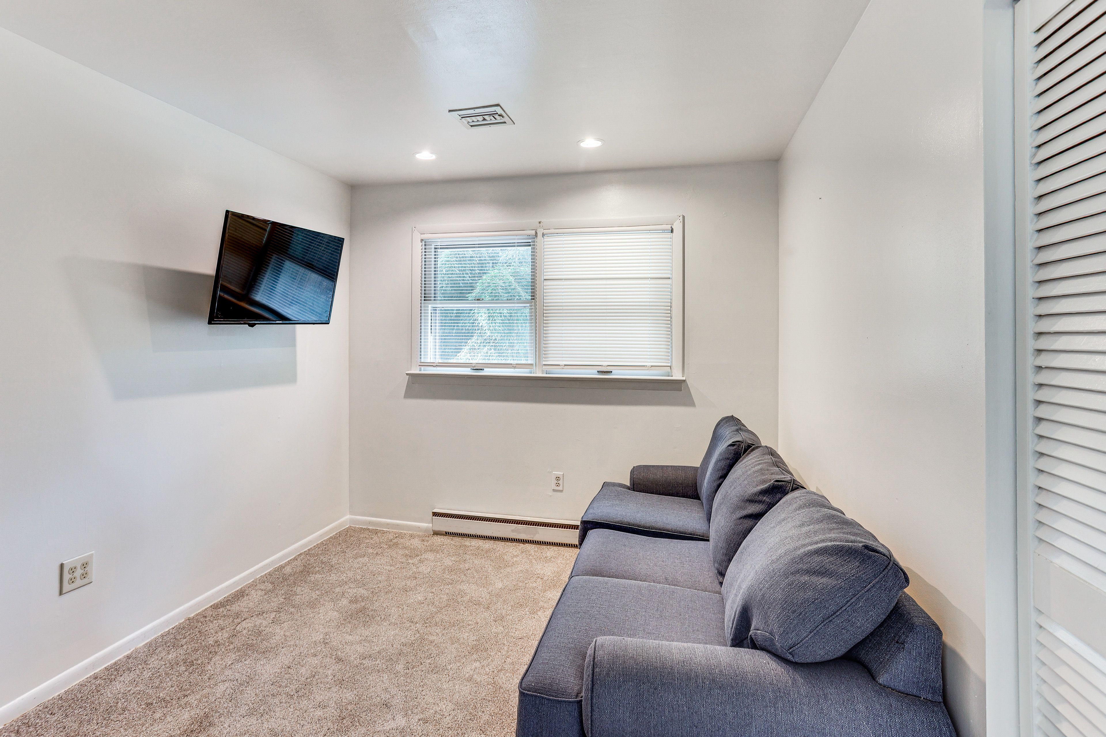 Bedroom 4 | Queen Sleeper Sofa | Main Level