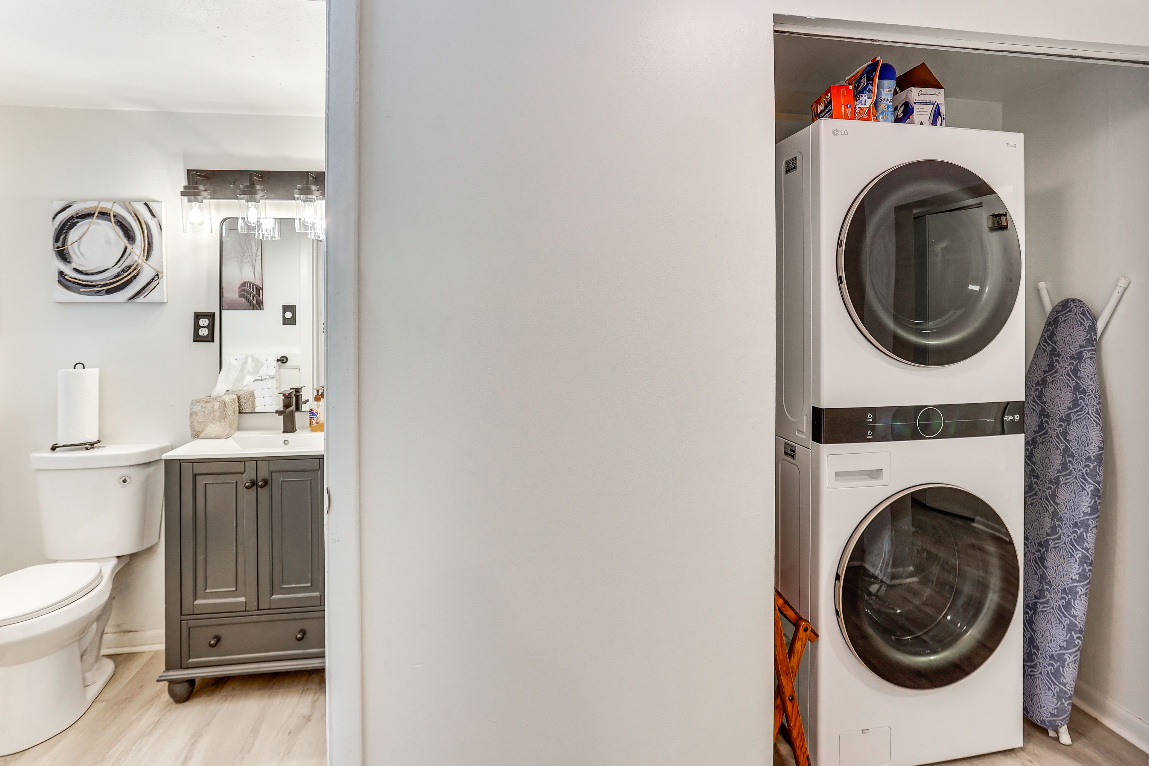 Full Bathroom | Laundry Area | Lower Level