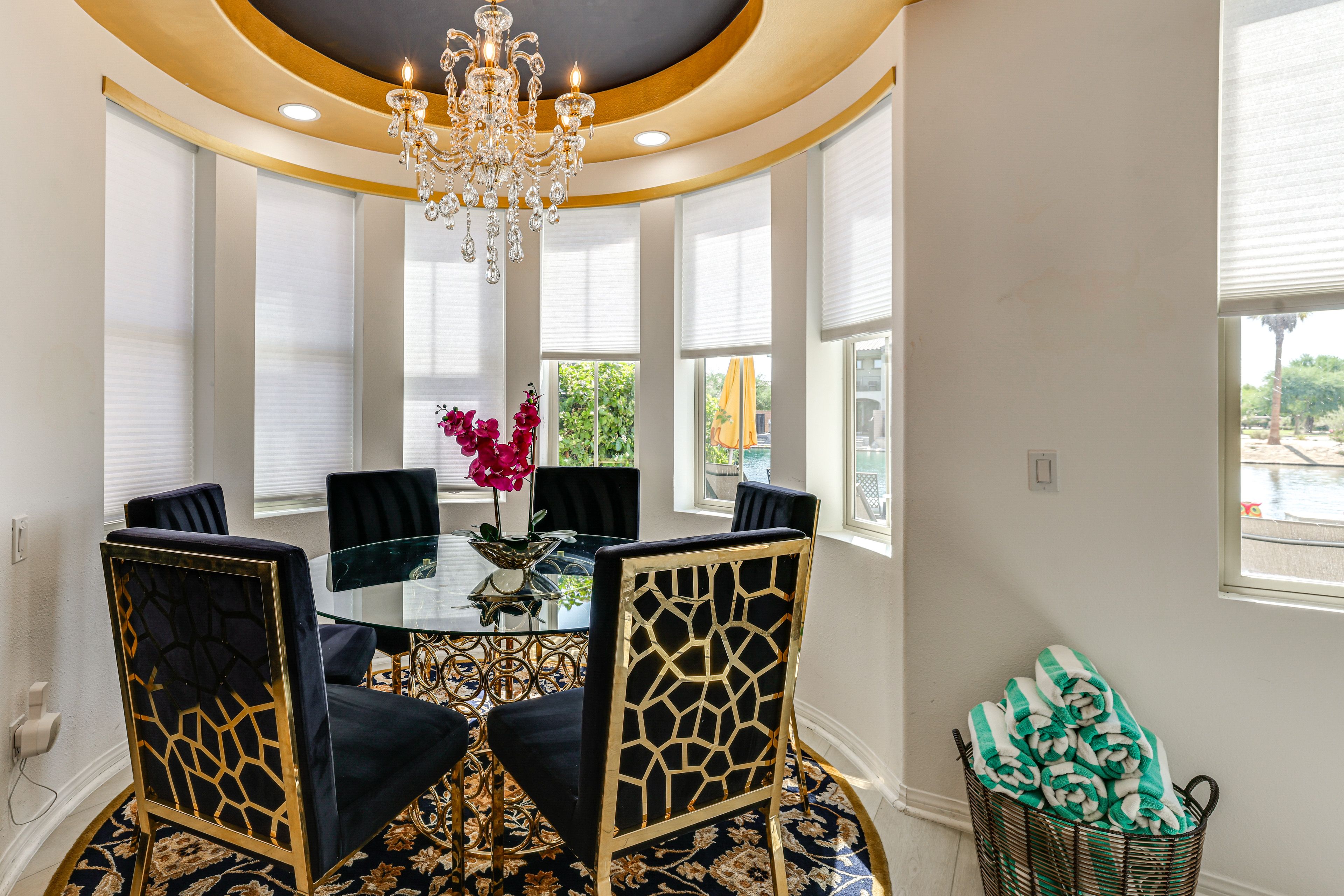 Dining Area | 1st Floor