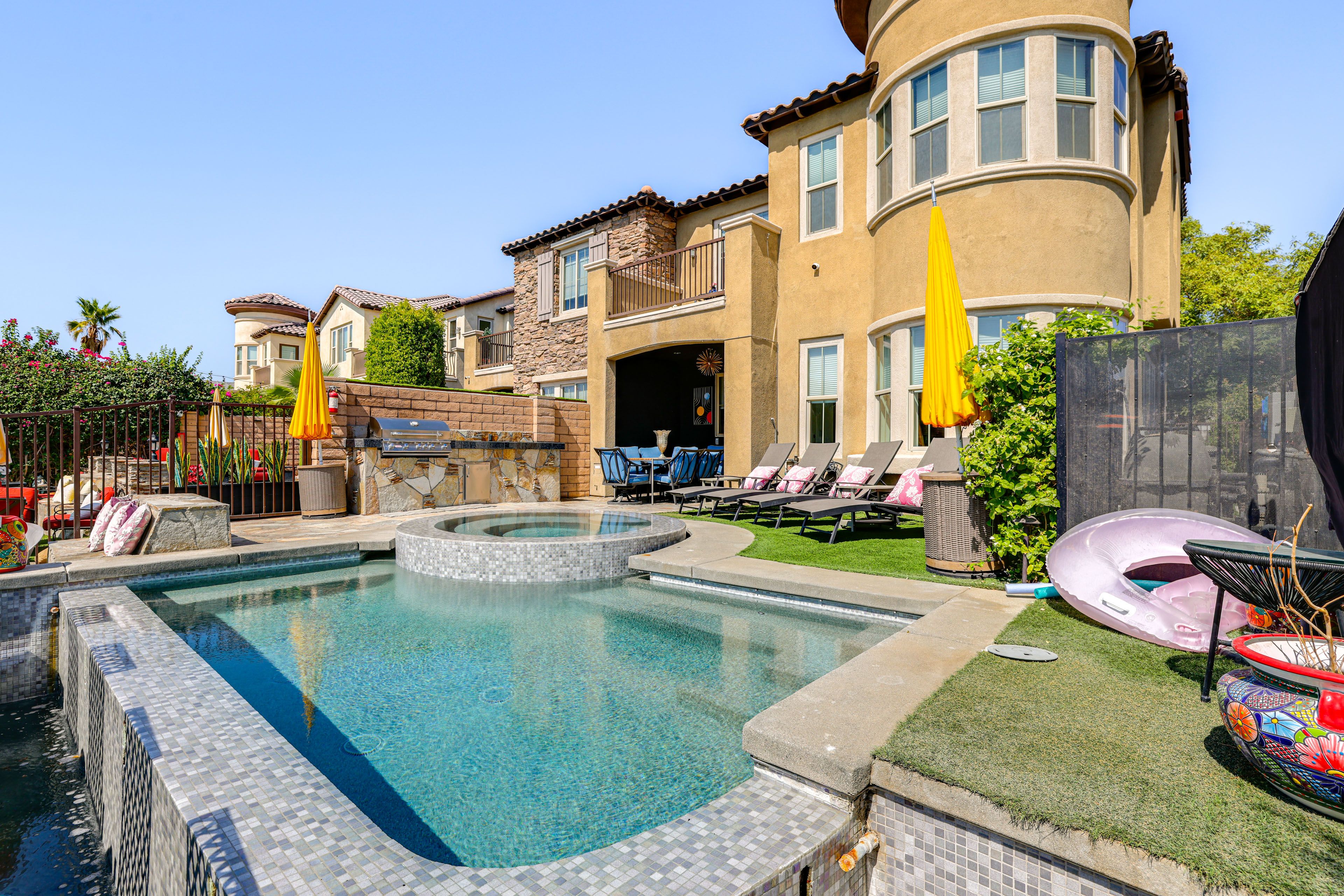 Indio Vacation Rental | 4BR | 3BA | 2,750 Sq Ft | Step-Free Entry