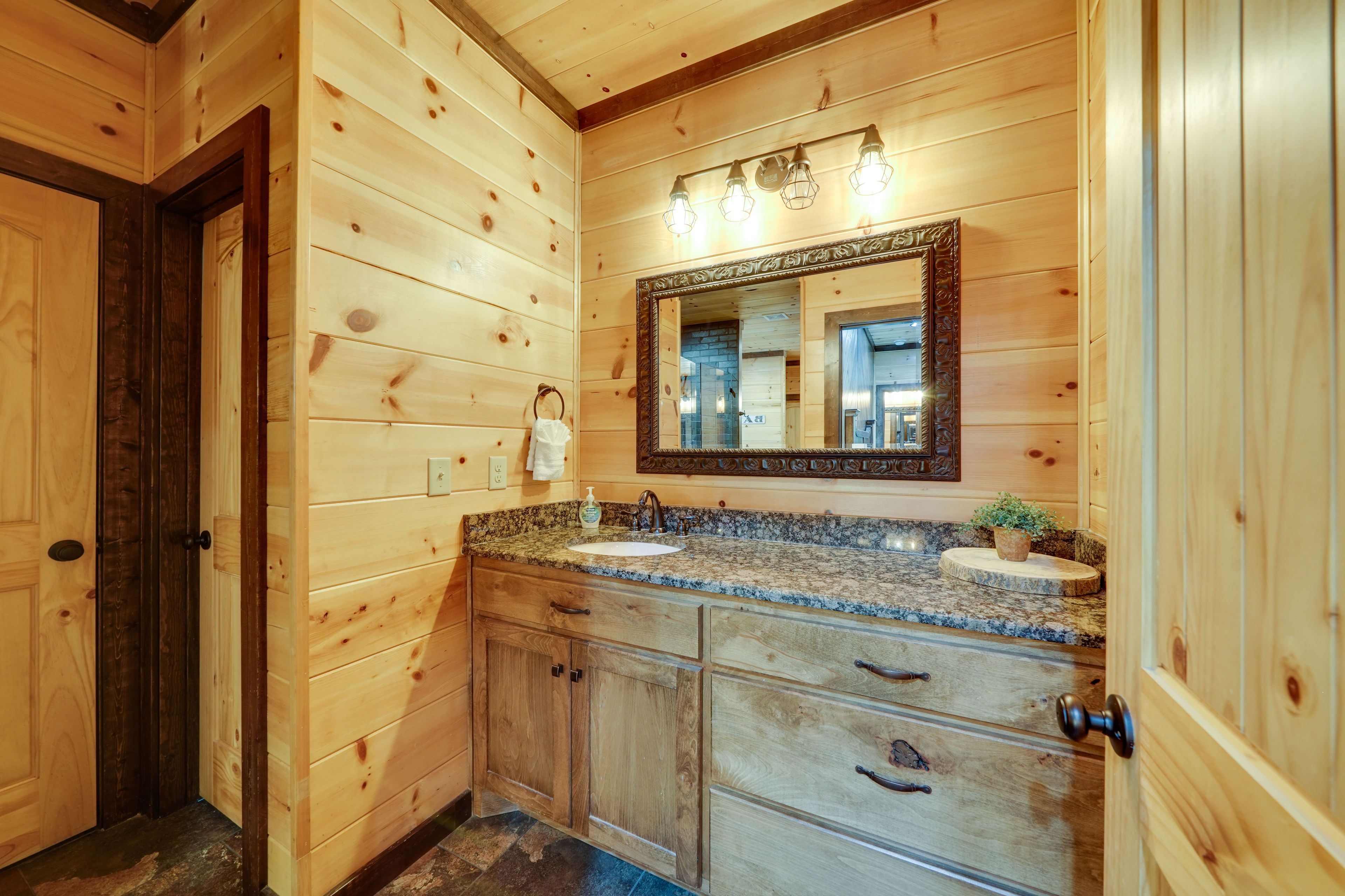 Full Bathroom