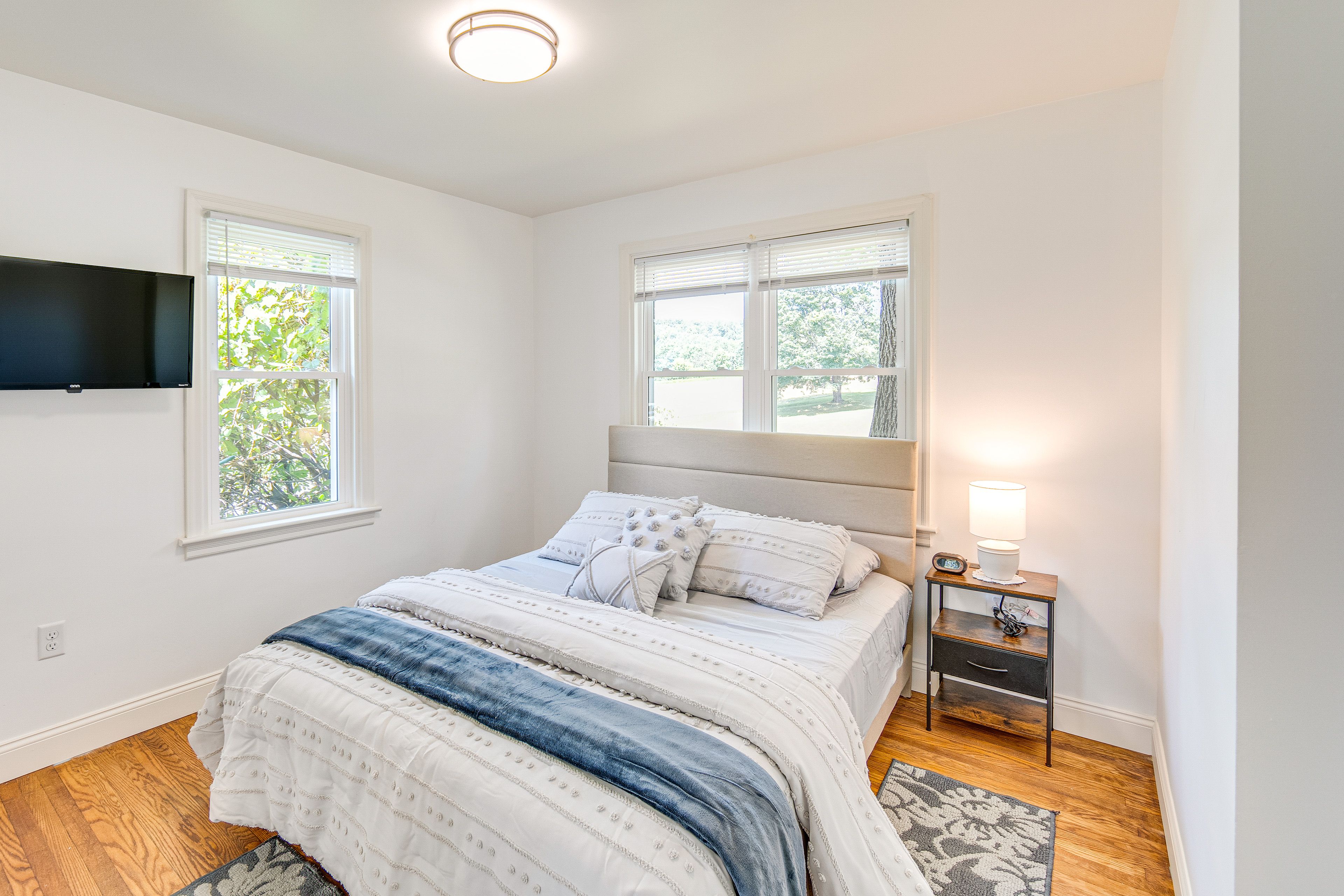 Bedroom 3 | Queen Bed | 1st Floor