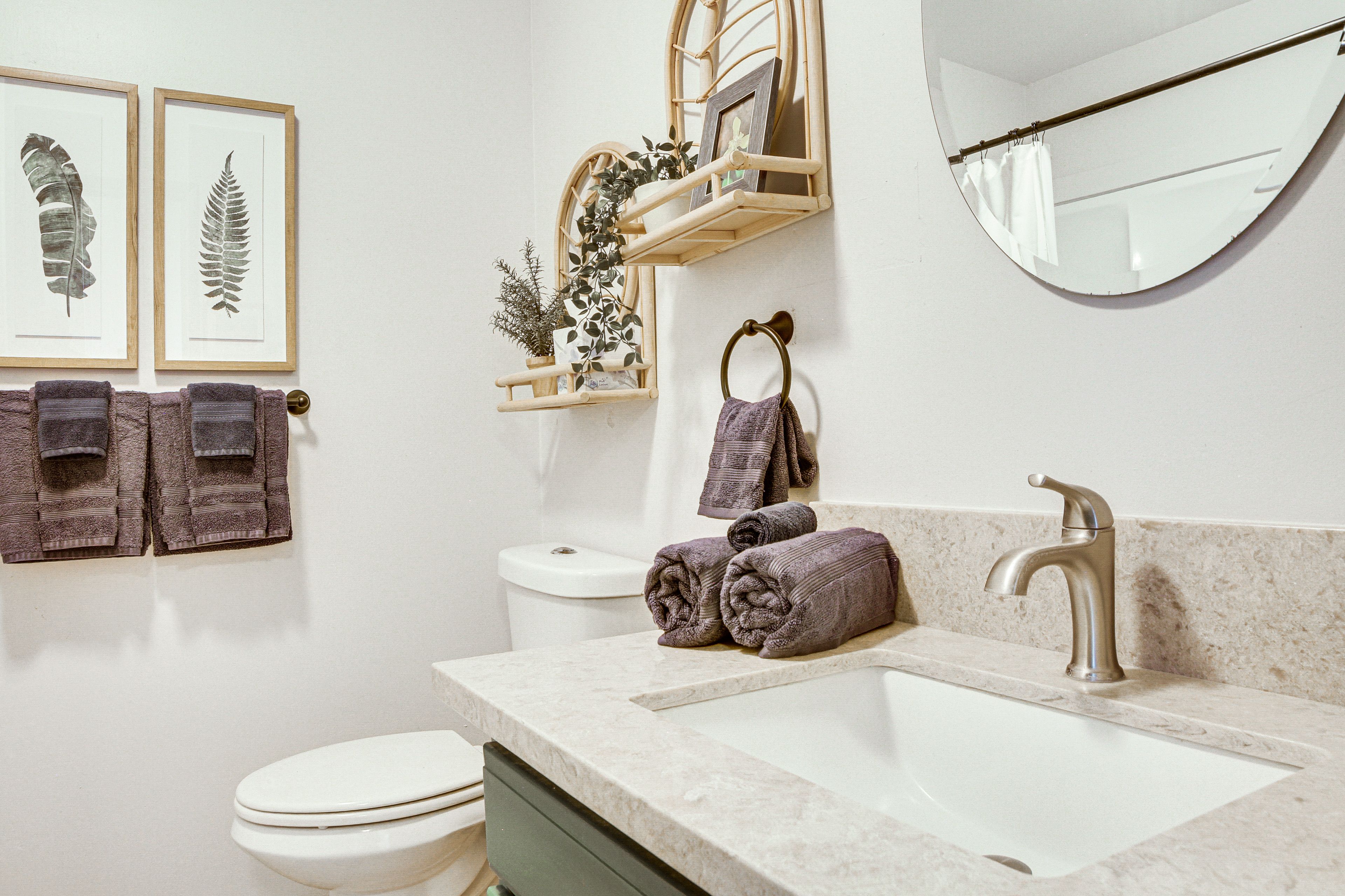 Full Bathroom