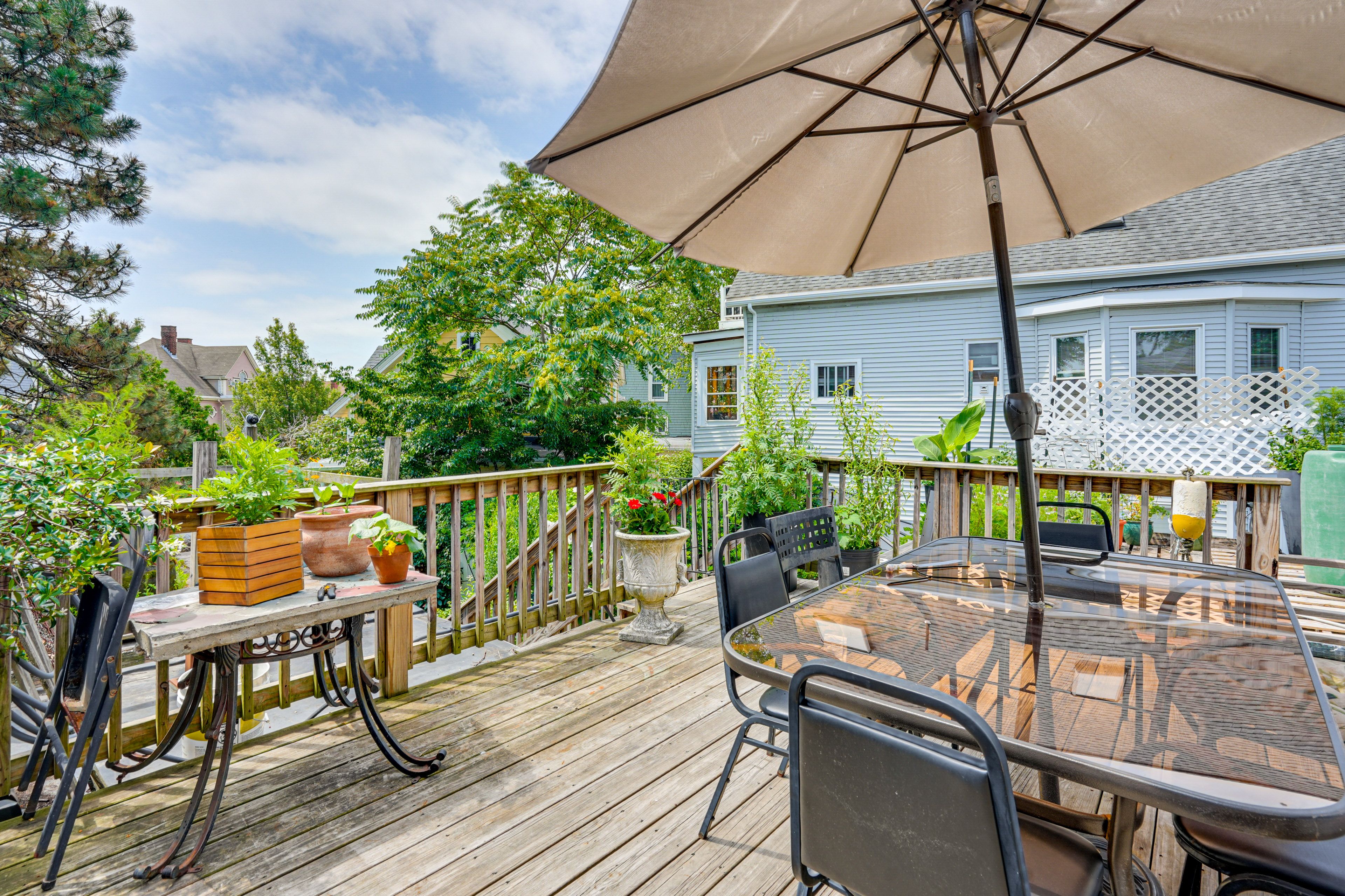 Lynn Vacation Rental | 3BR | 2BA | Stairs Required | 1,250 Sq Ft