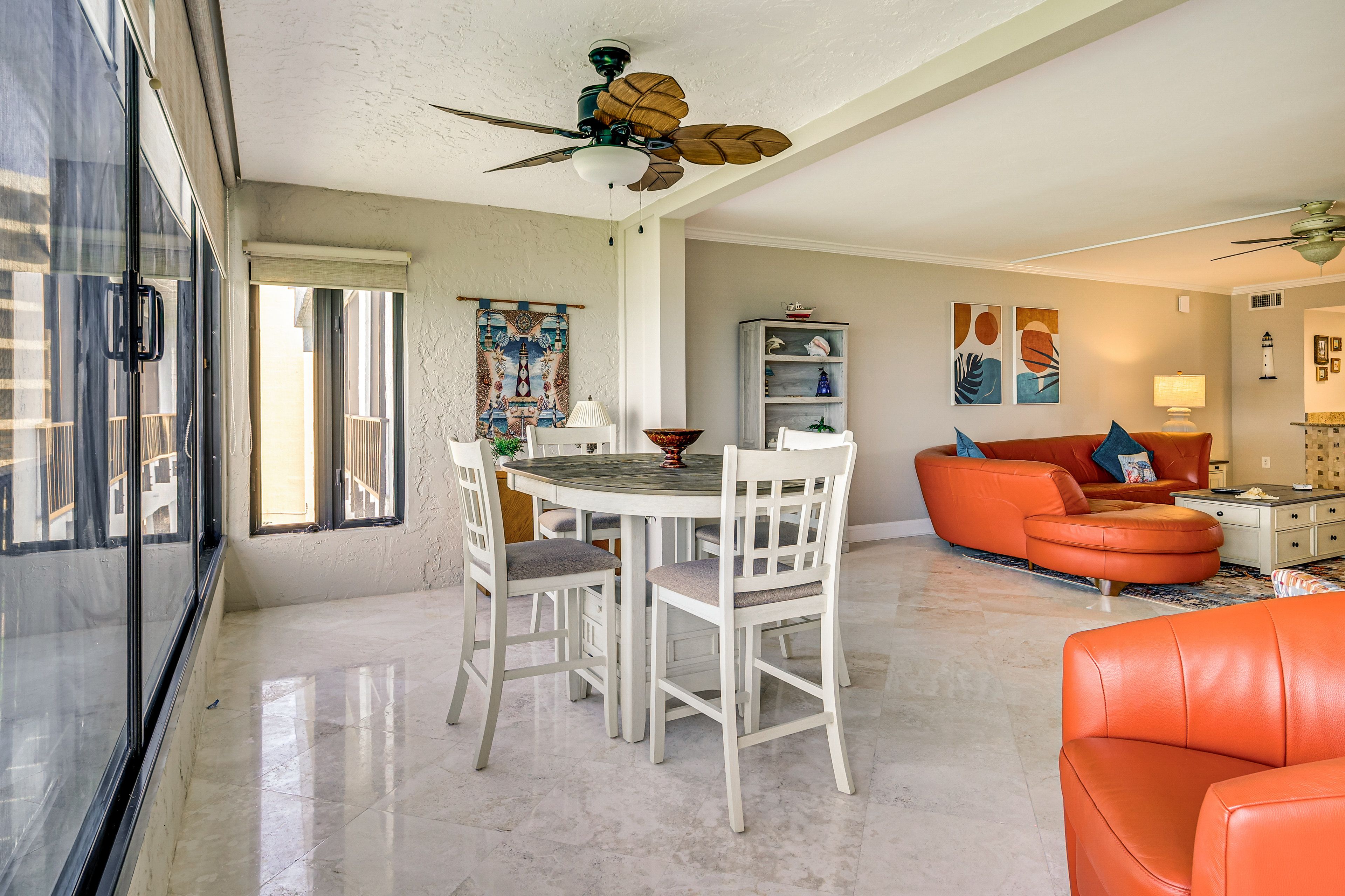 Dining Area | Dishware/Flatware Provided | Picture Windows