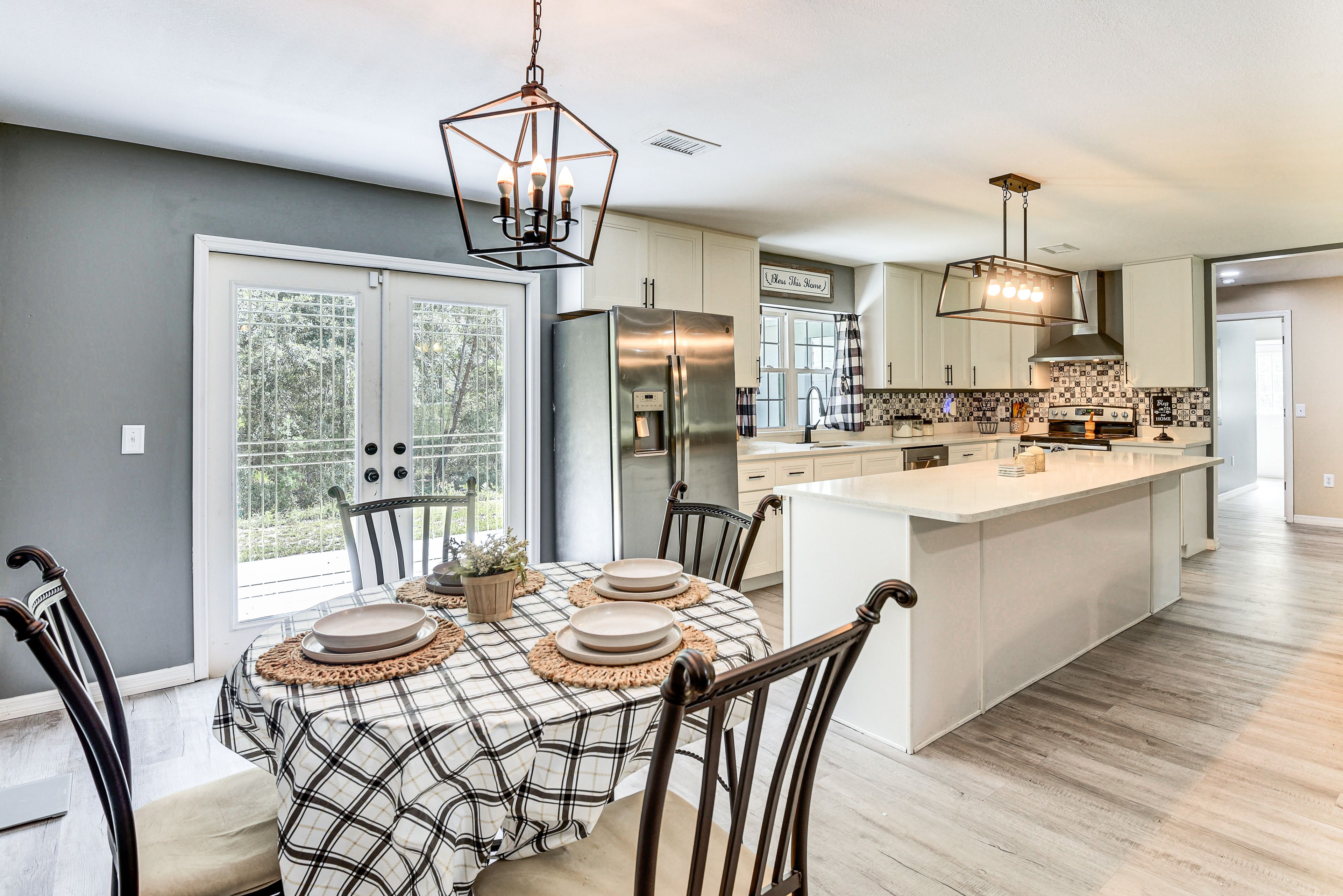 Dining Area | Open Floor Plan | Central A/C & Heating