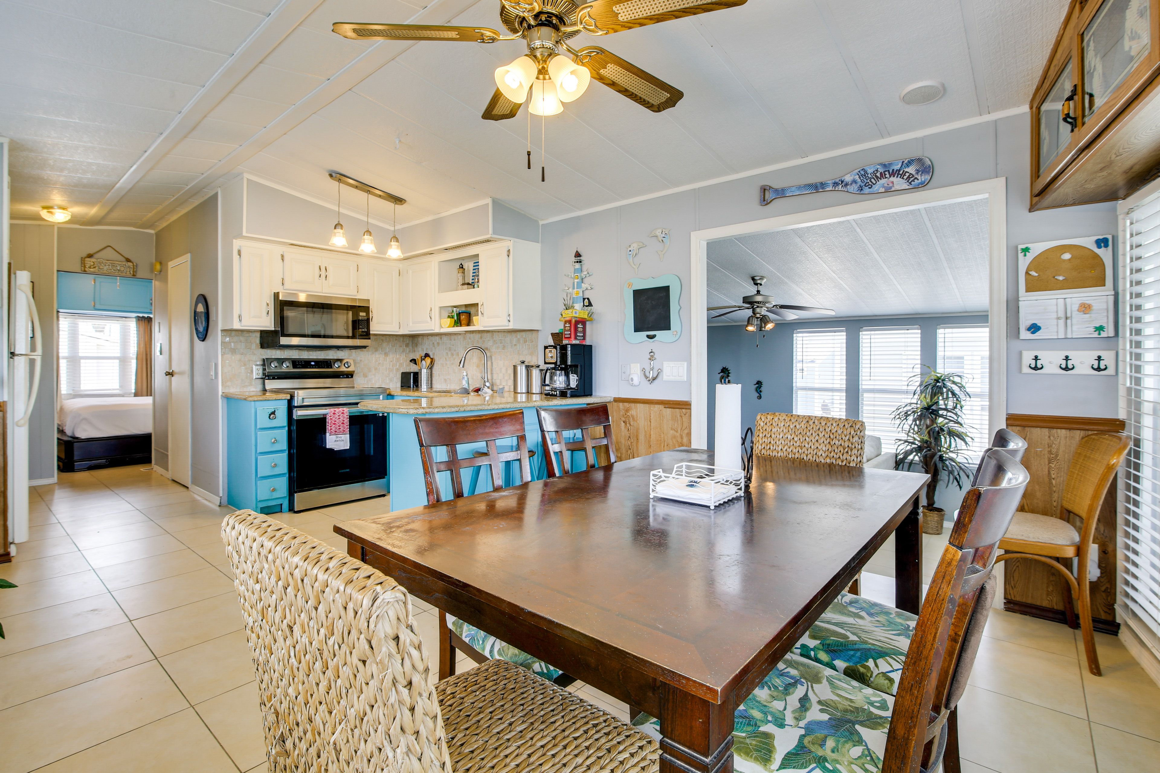 Dining Room | 3 Interior Steps Required