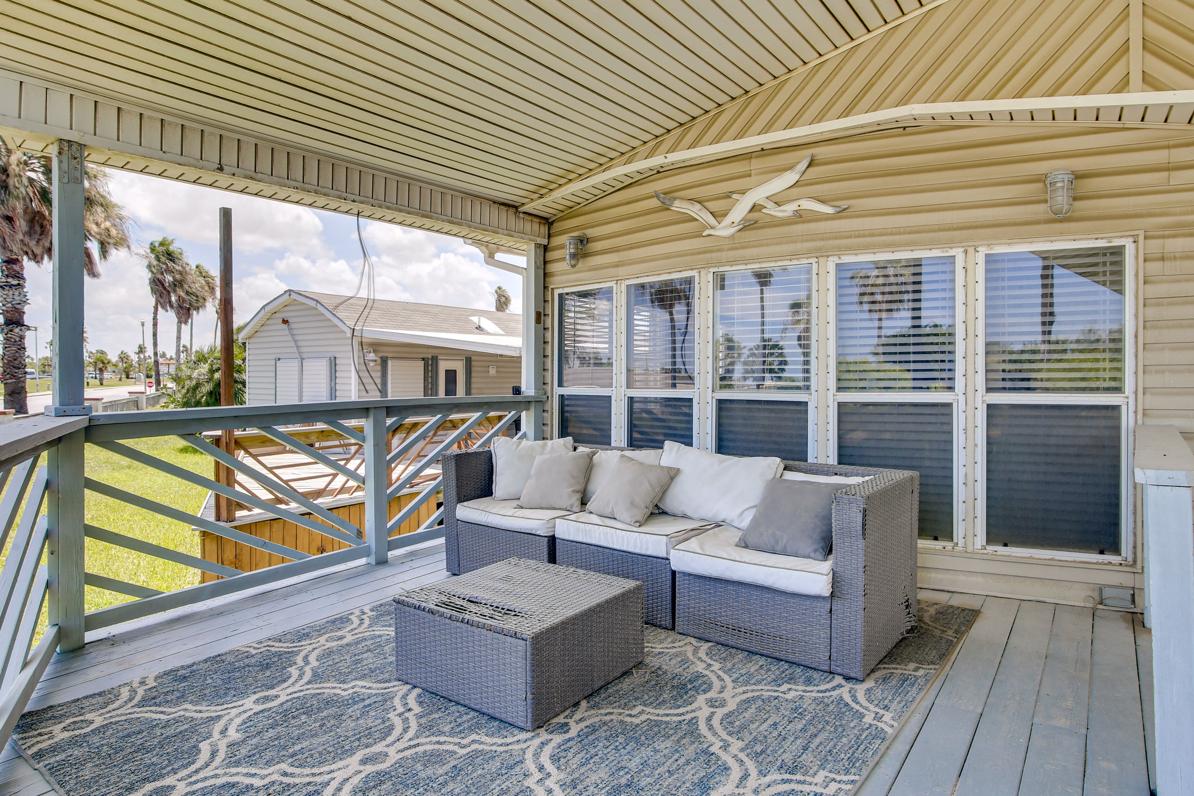 Private Deck