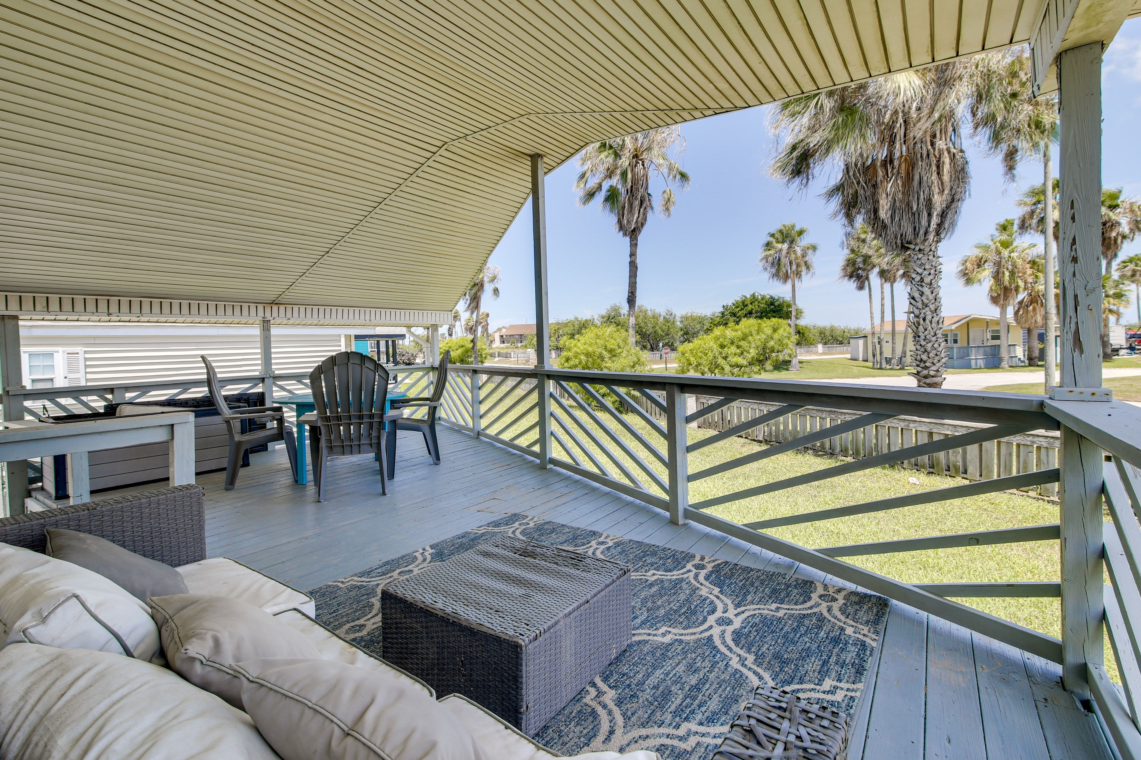 Port Isabel Vacation Rental | 2BR | 2BA | 850 Sq Ft | 1 Step to Enter