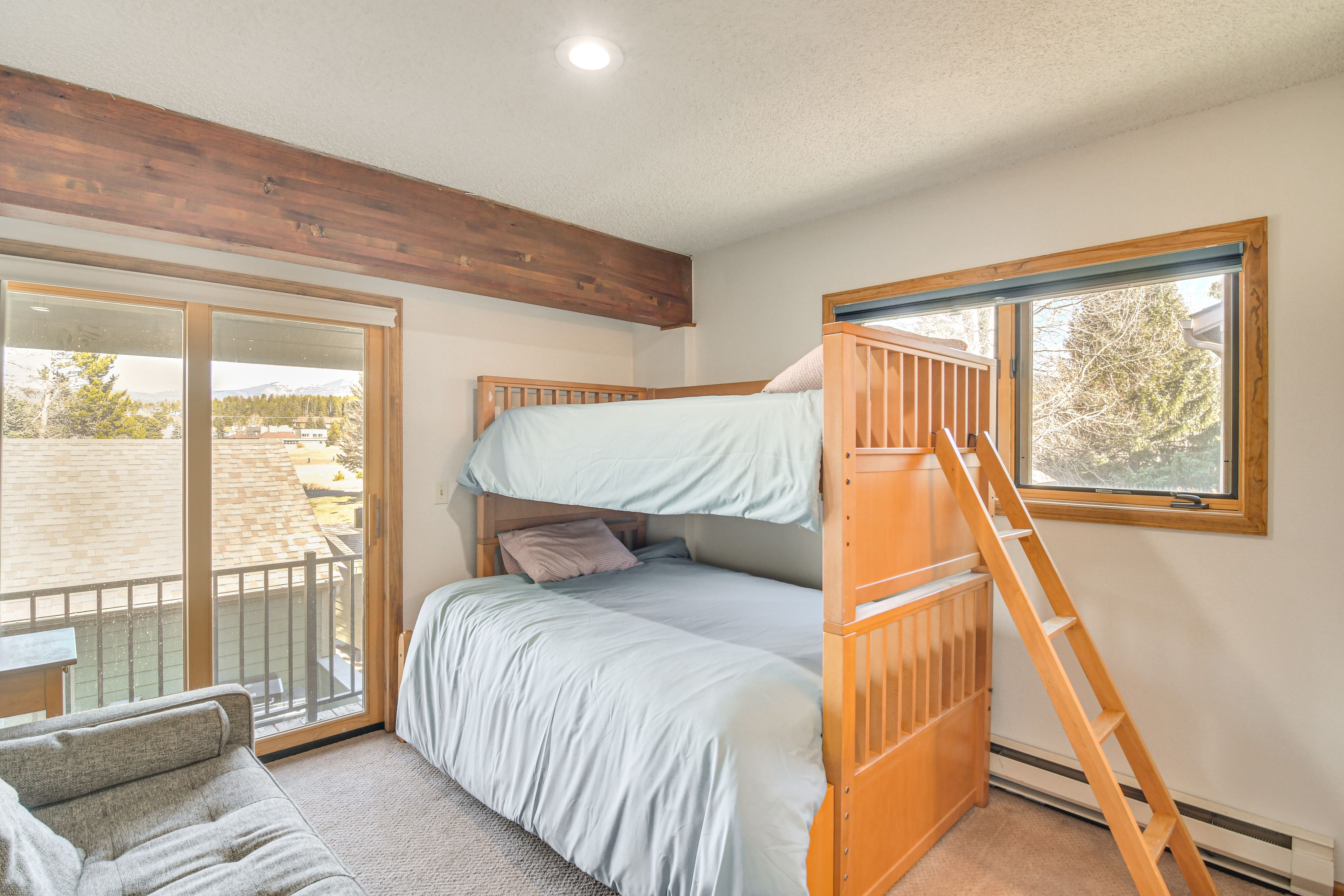 Bedroom 3 | Twin/Full Bunk Bed | 4th Floor