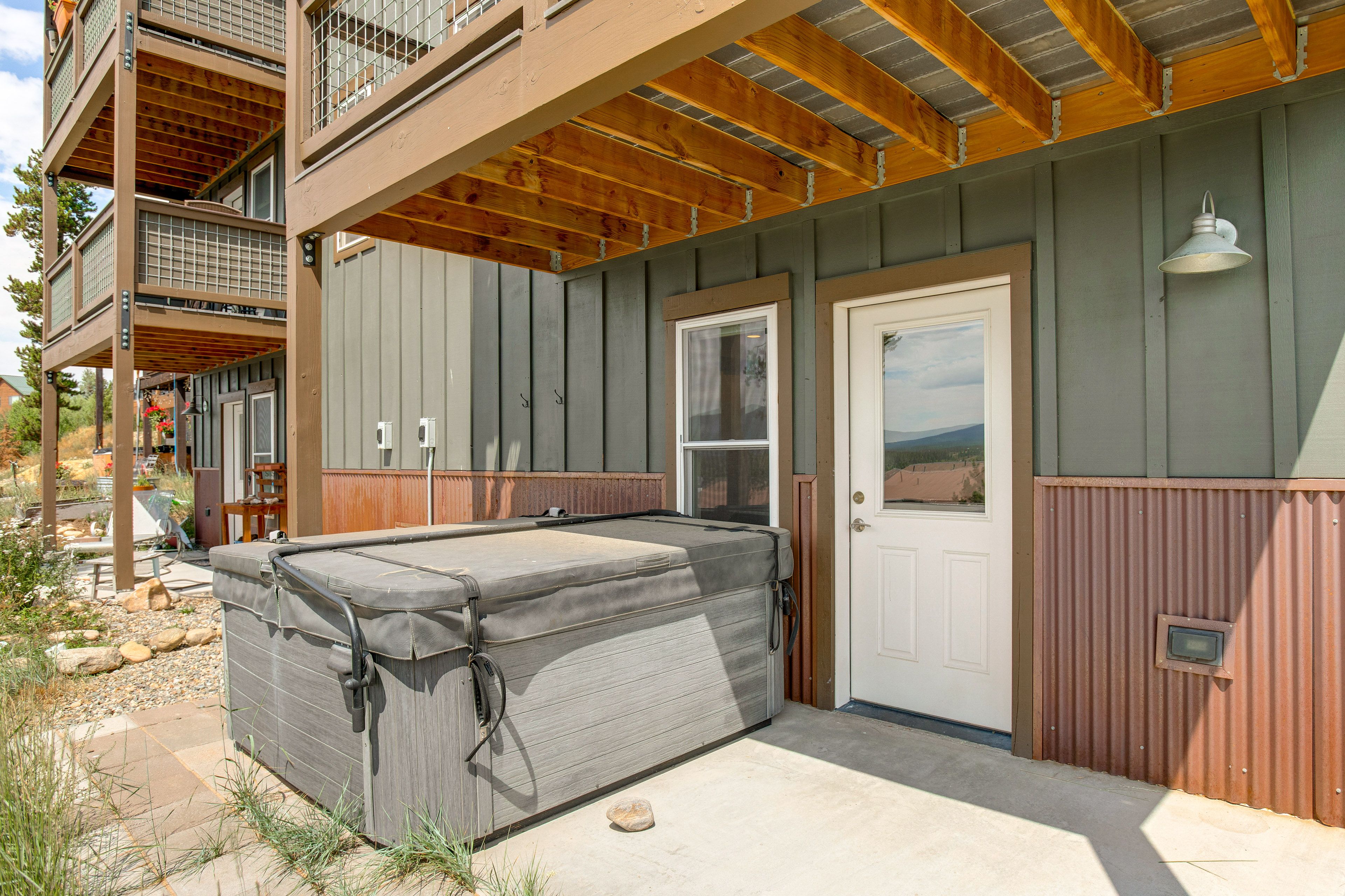 Patio | Bottom Level