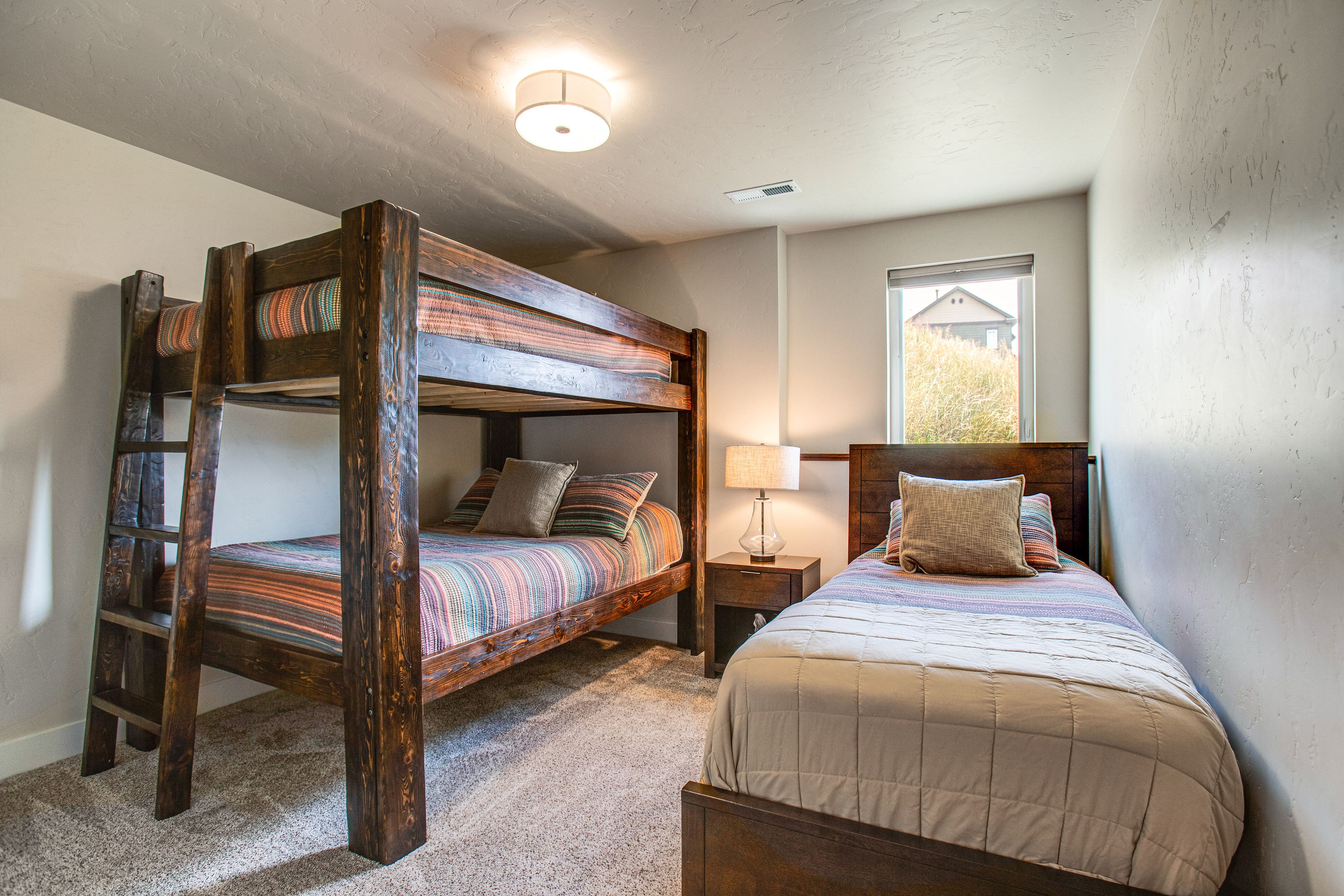 Bedroom 3 | Twin Bed | Full Bunk Bed | Bottom Level
