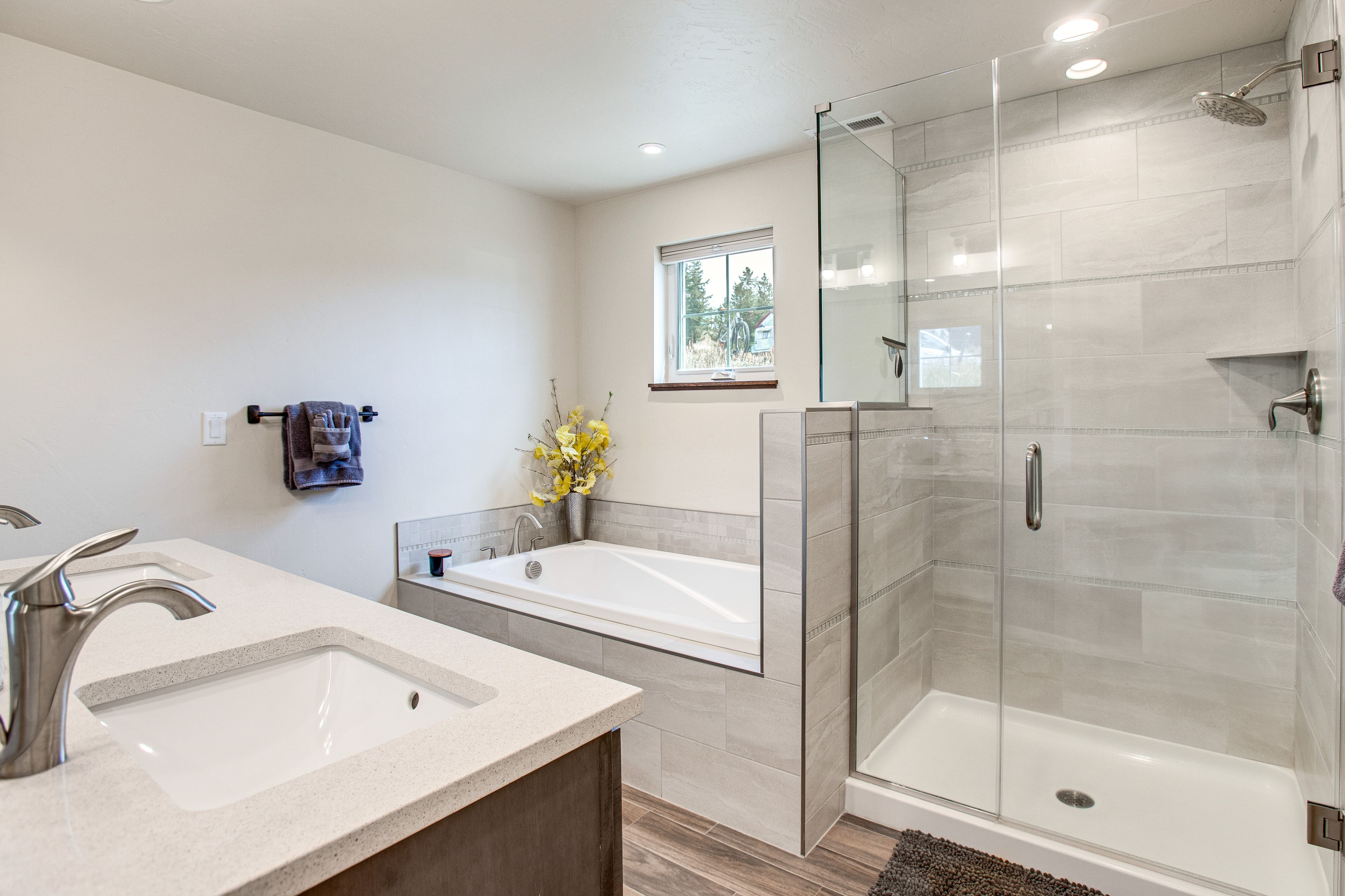 En-Suite Bathroom | Lower Level