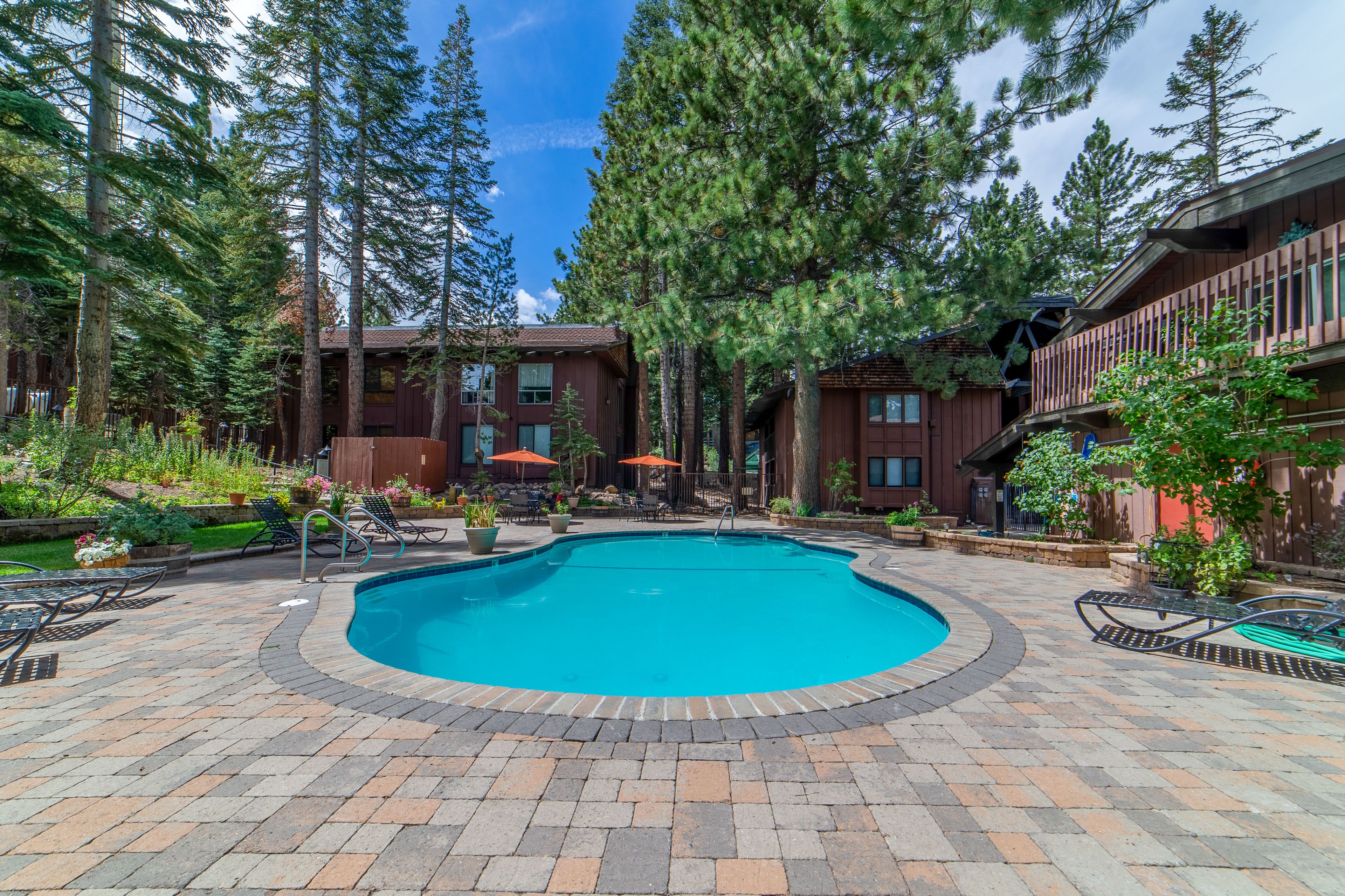 Community Pool | Mammoth Estates Condominiums