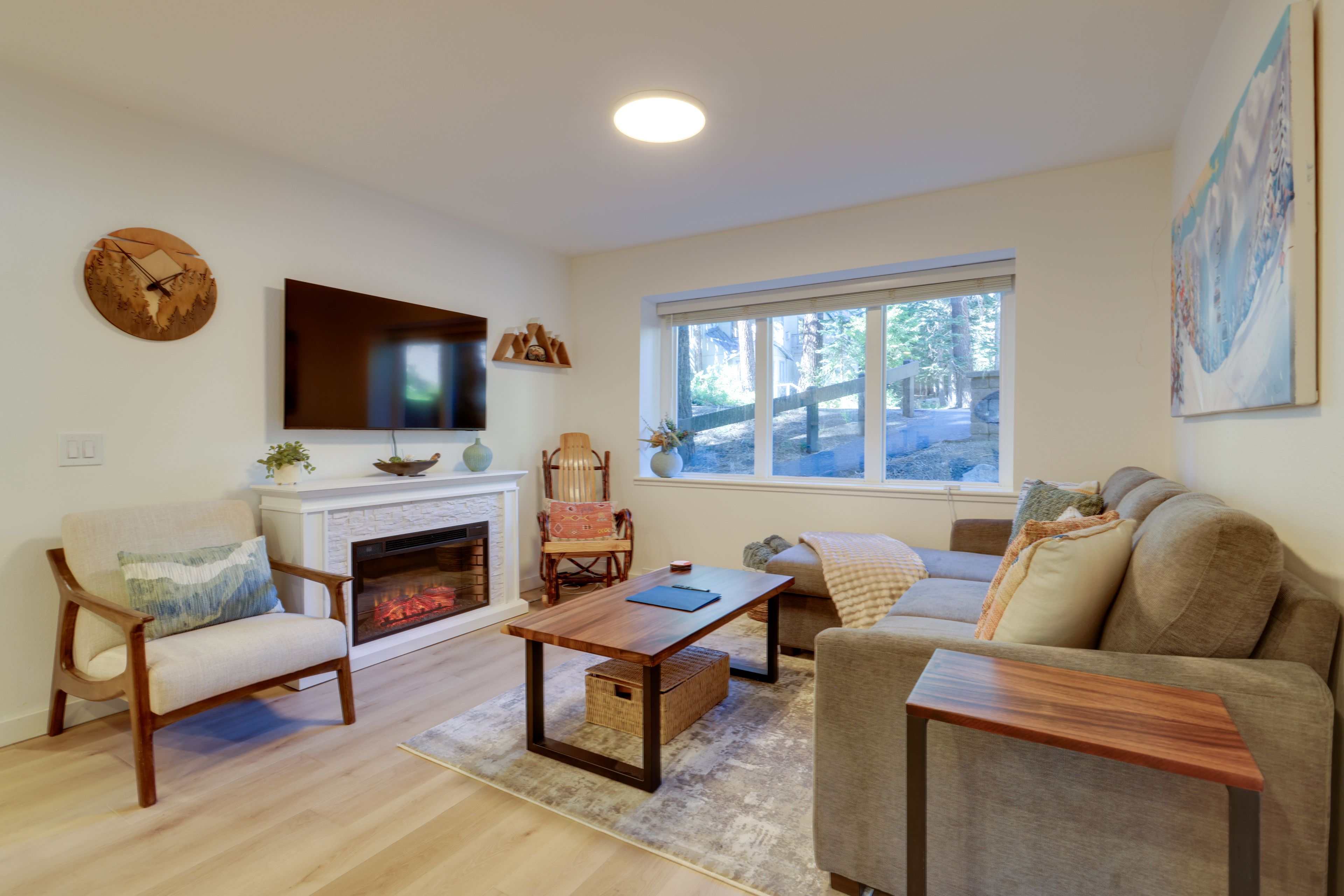 Living Room | Sleeper Sofa