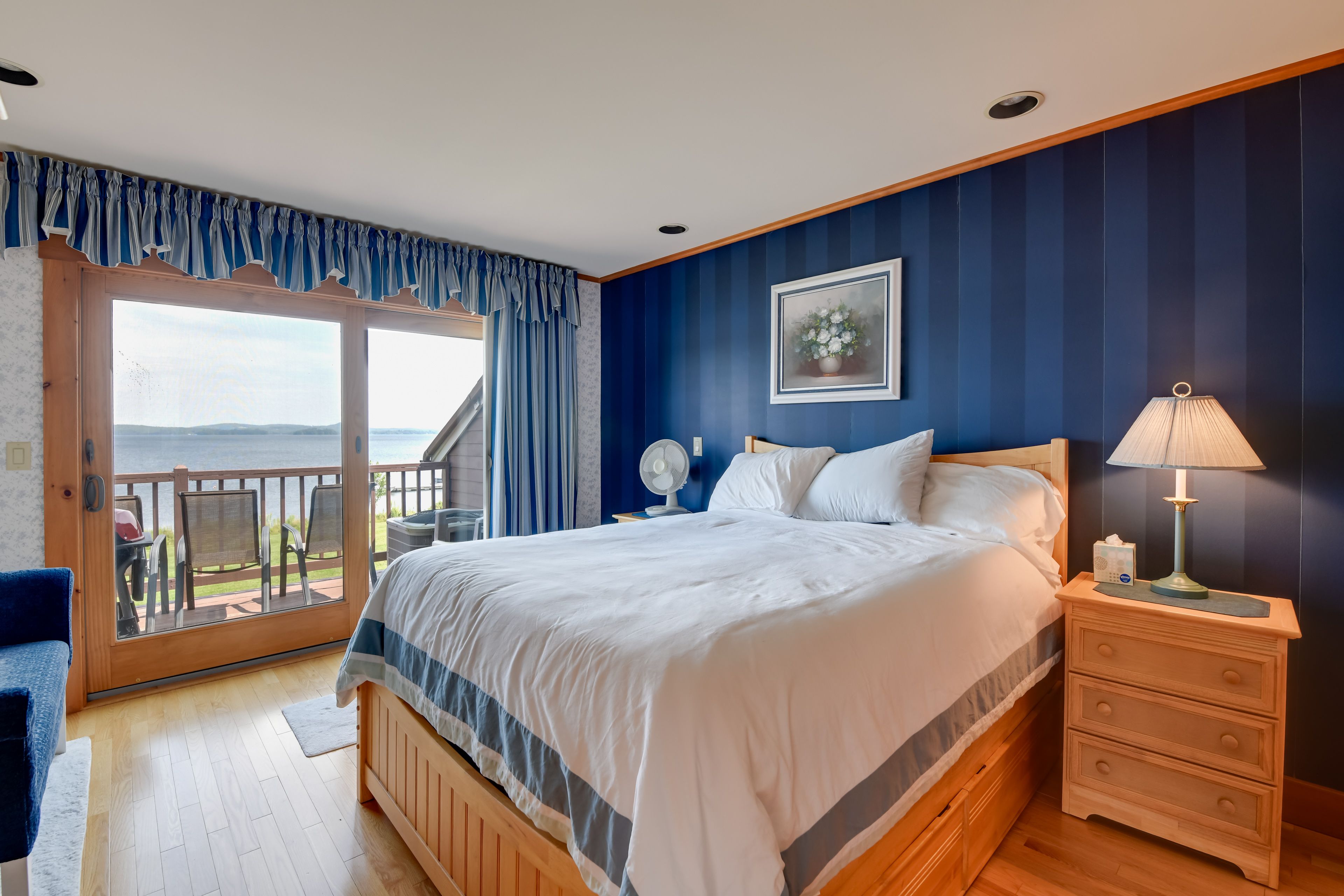 Bedroom 2 | Queen Bed