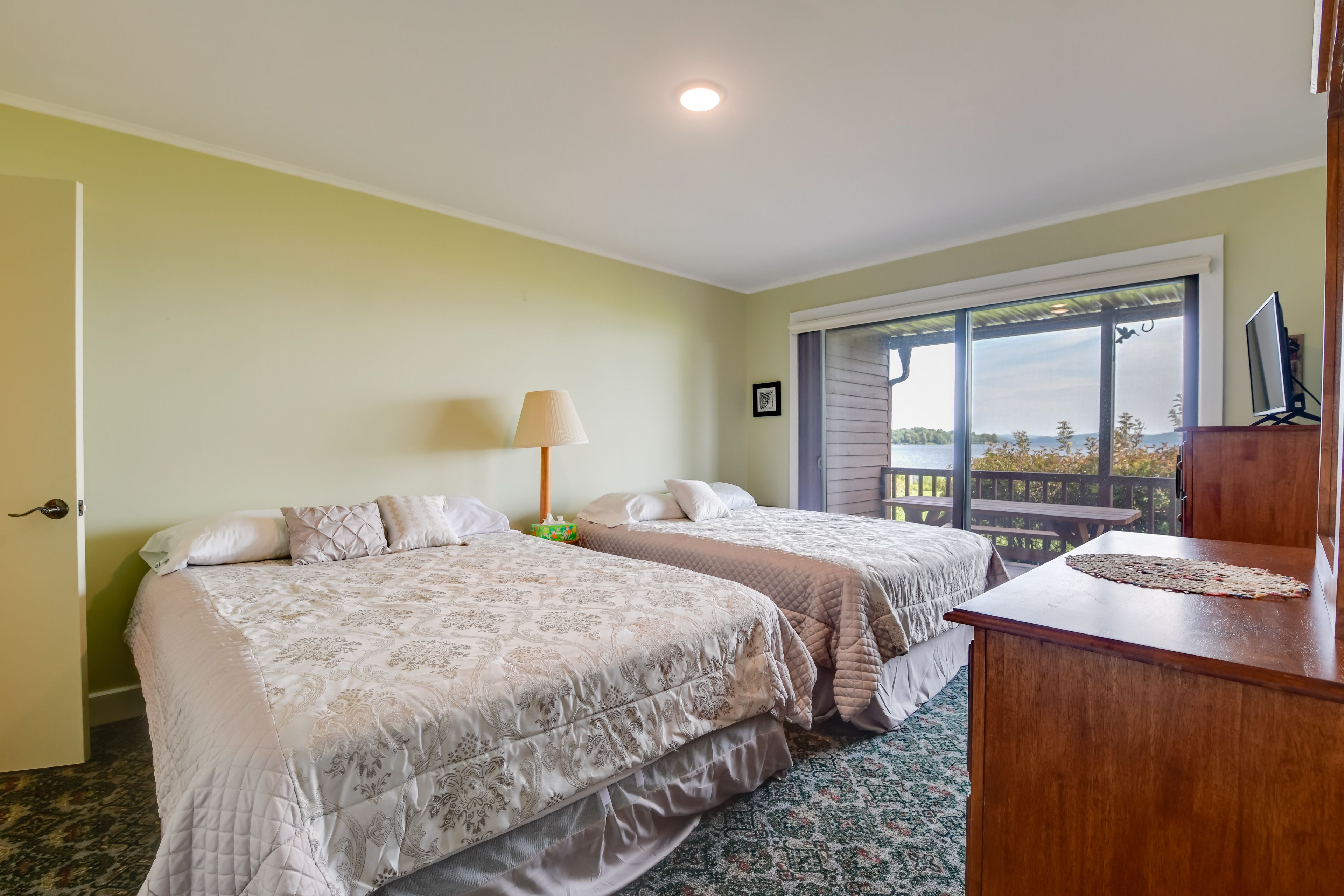 Bedroom 2 | 2 Queen Beds