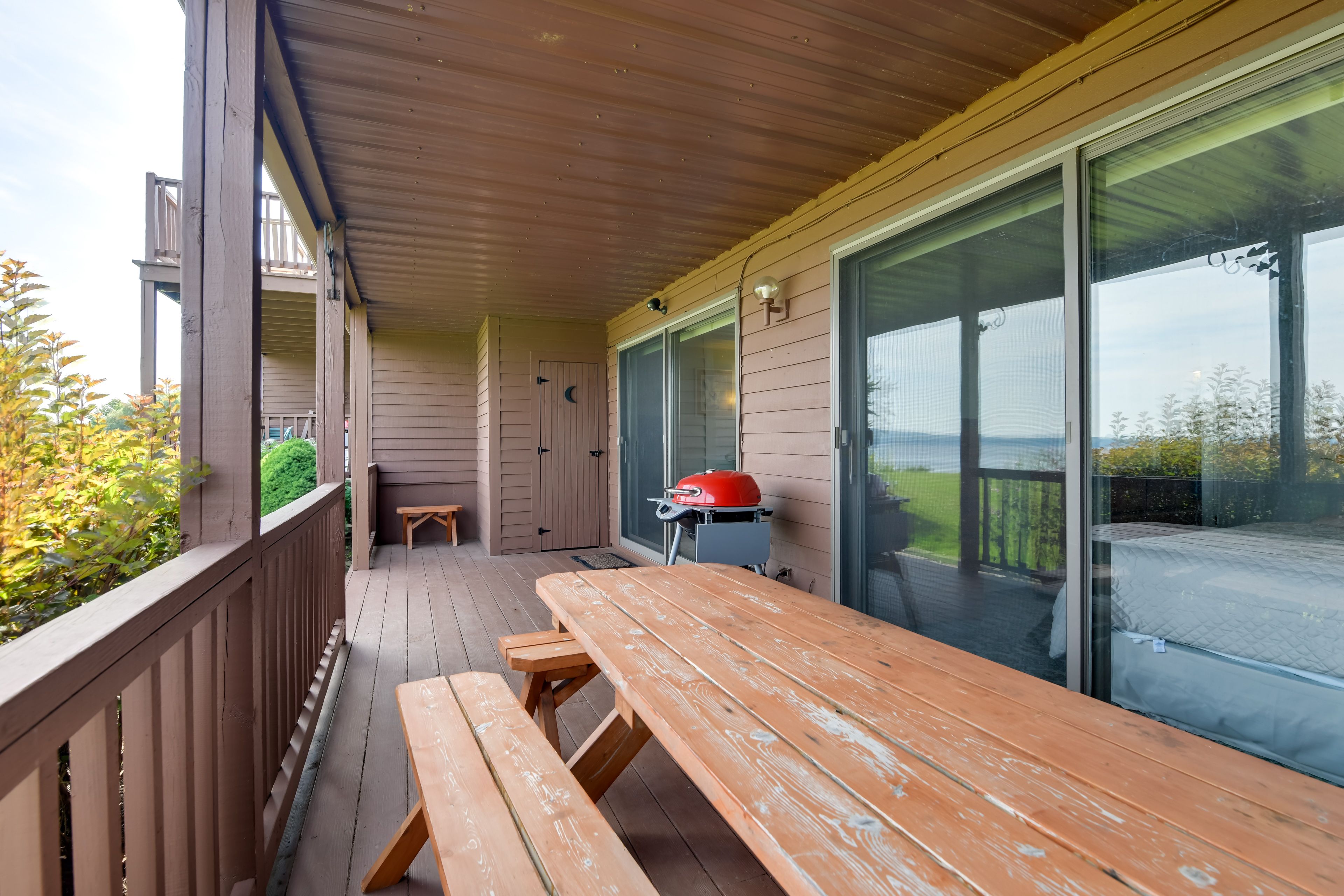 Deck | Picnic Table | Electric Grill