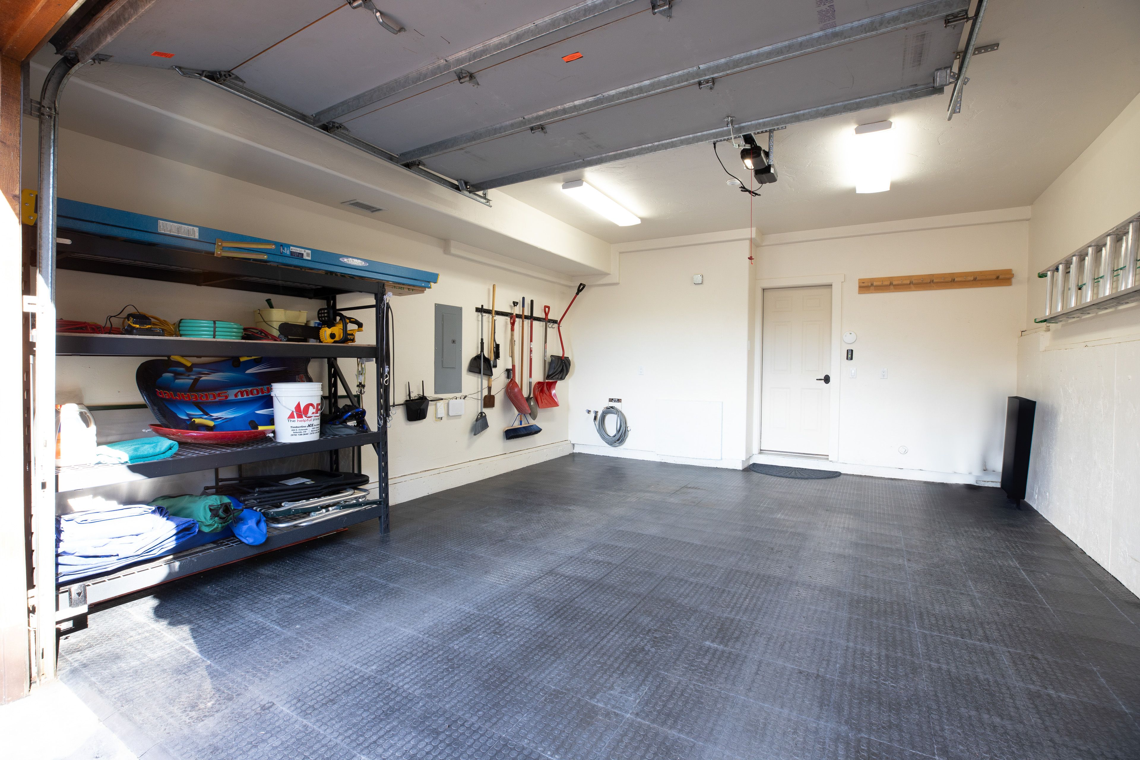 Garage | Parking (1 Vehicle)