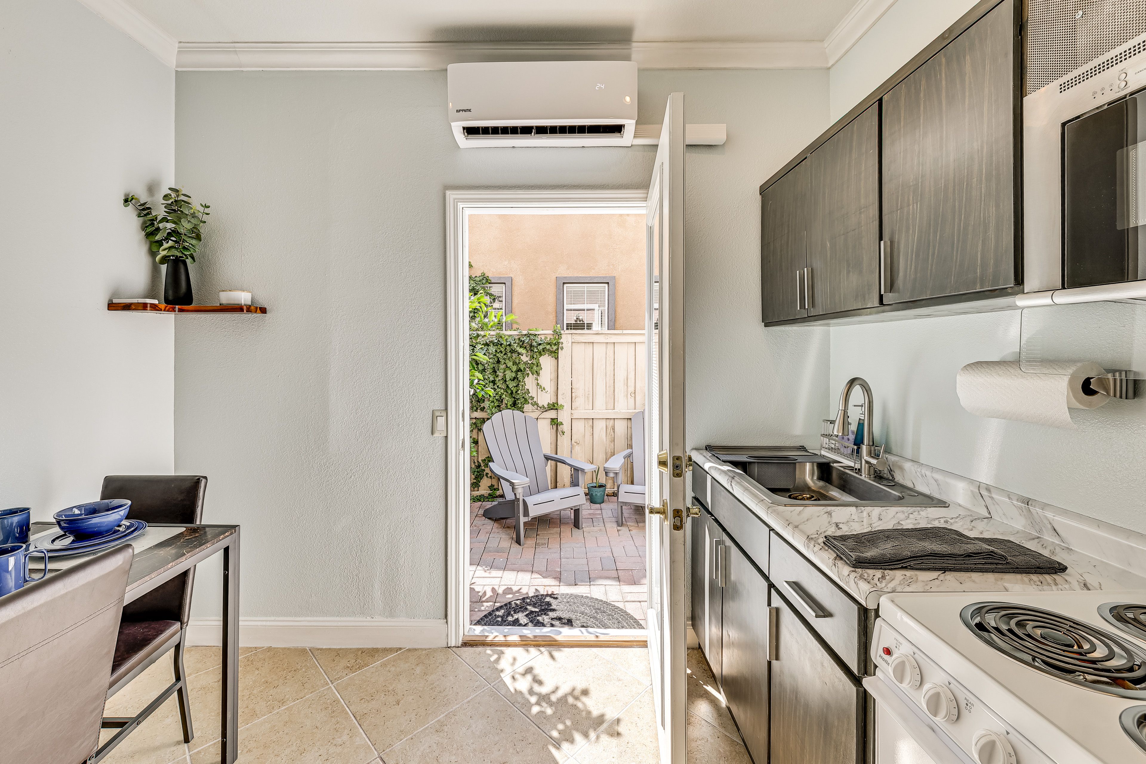 Kitchen | Small Drip Coffee Pot | Toaster