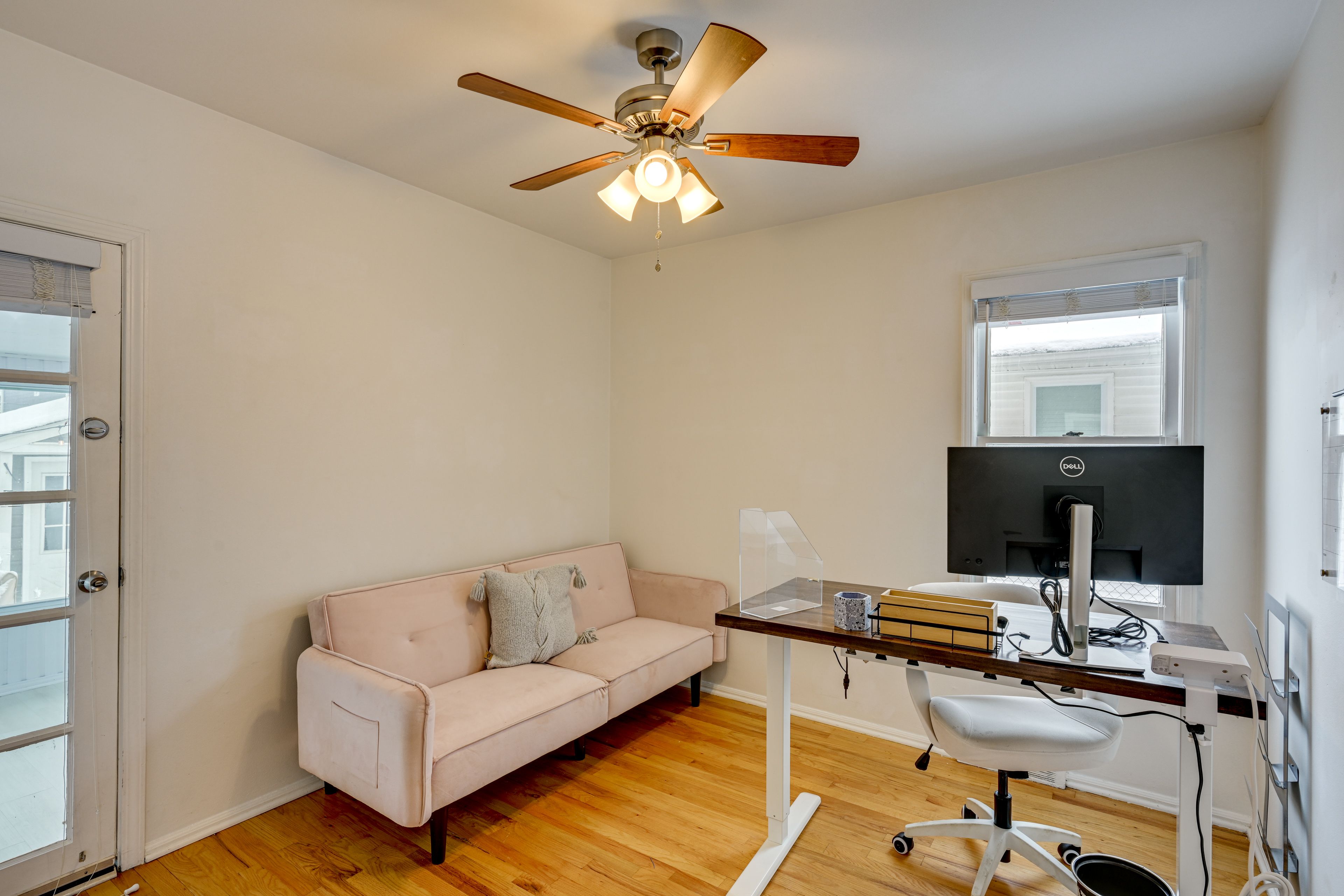 Bedroom 3 (Office) | Full Futon | 1st Floor