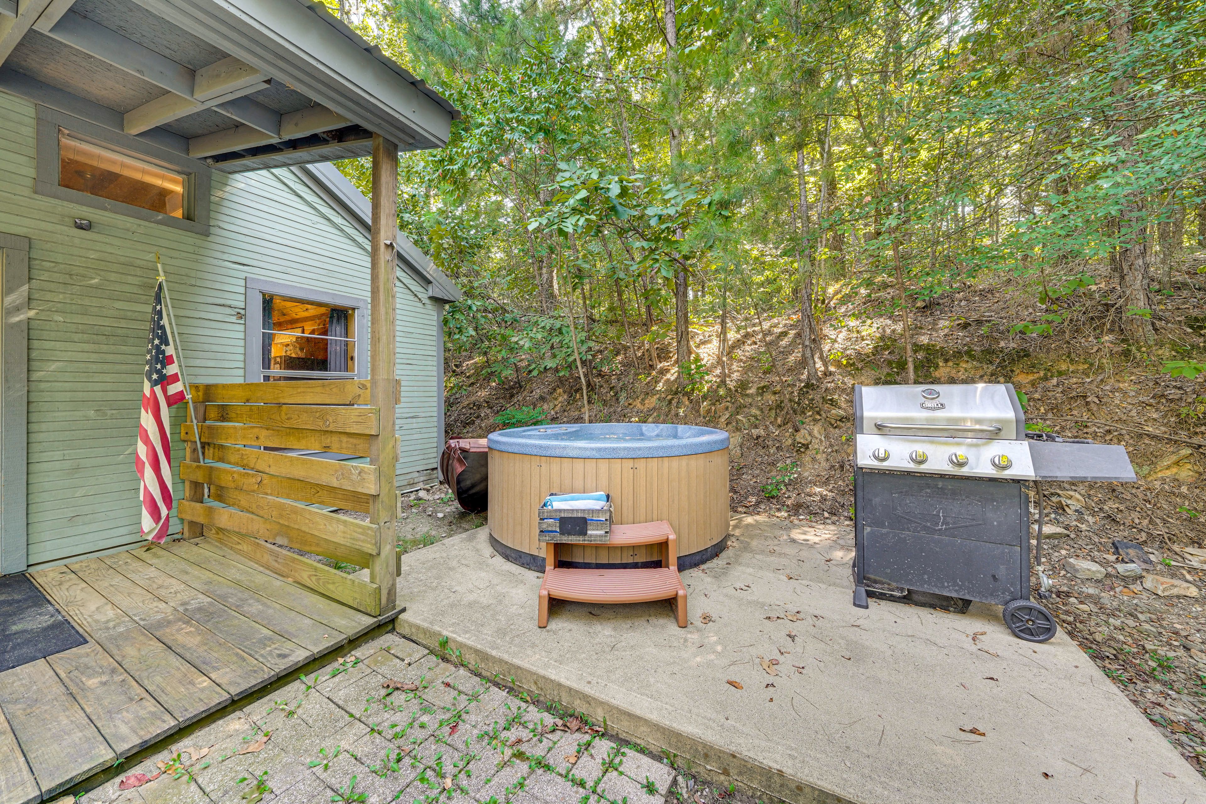 Private Patio | Hot Tub