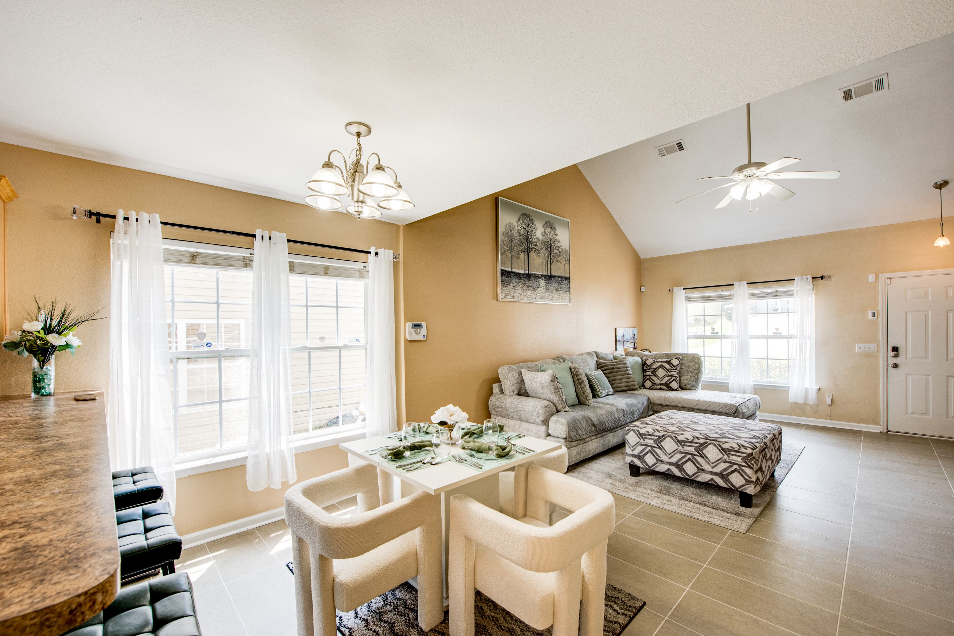 Dining Area | 1st Floor